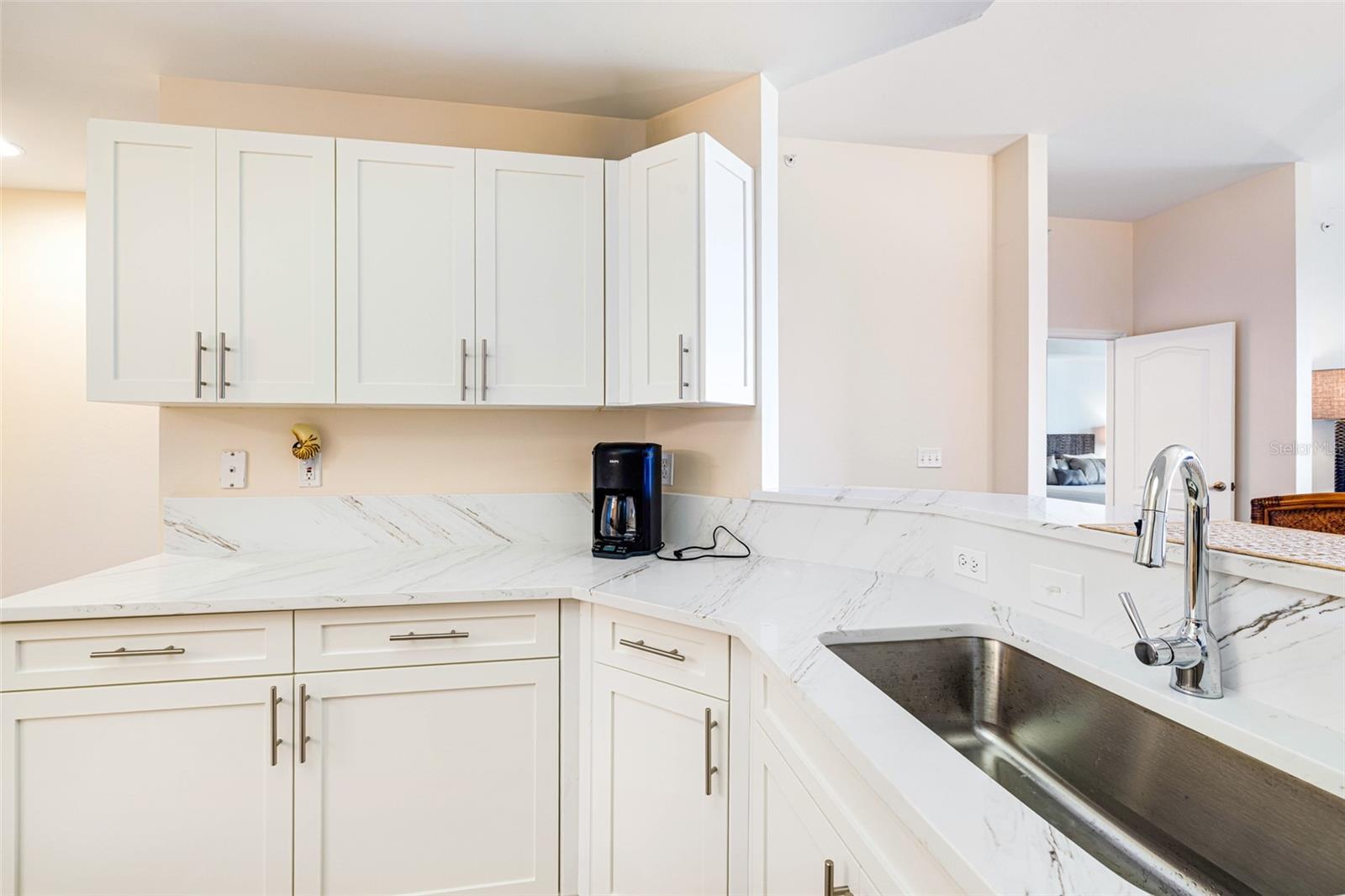 Image 13 of 49 For 14815 Laguna Drive 702