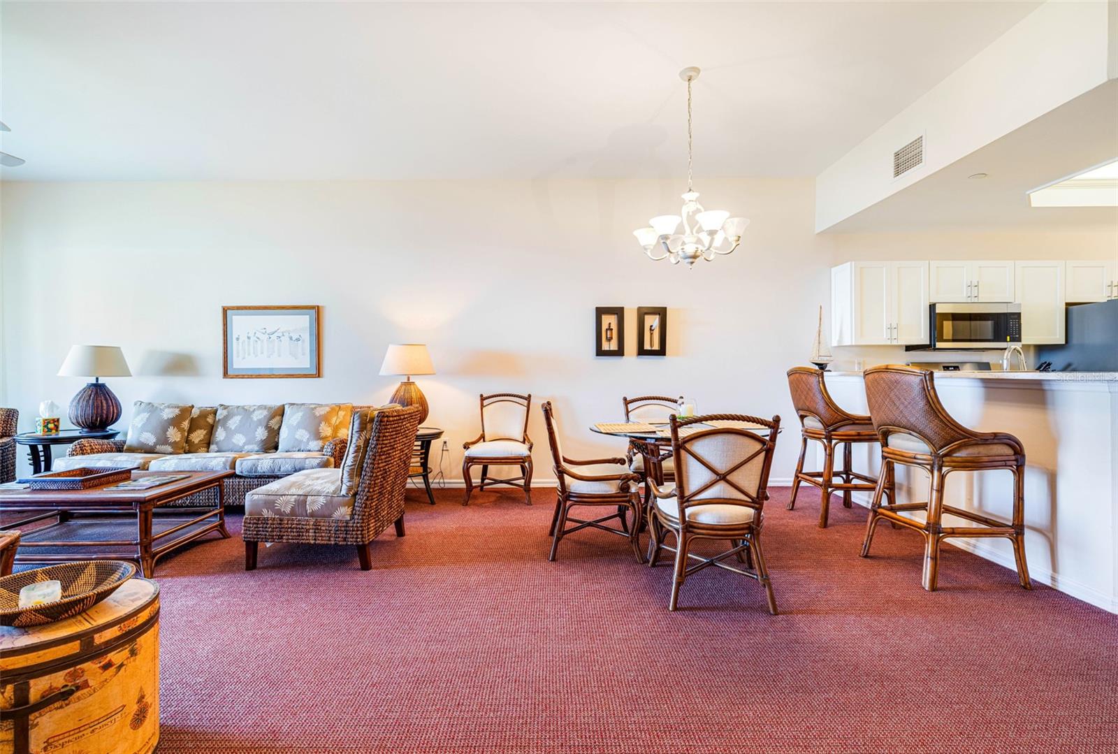 Image 16 of 49 For 14815 Laguna Drive 702