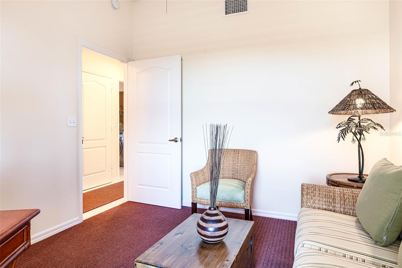 Image 21 of 49 For 14815 Laguna Drive 702