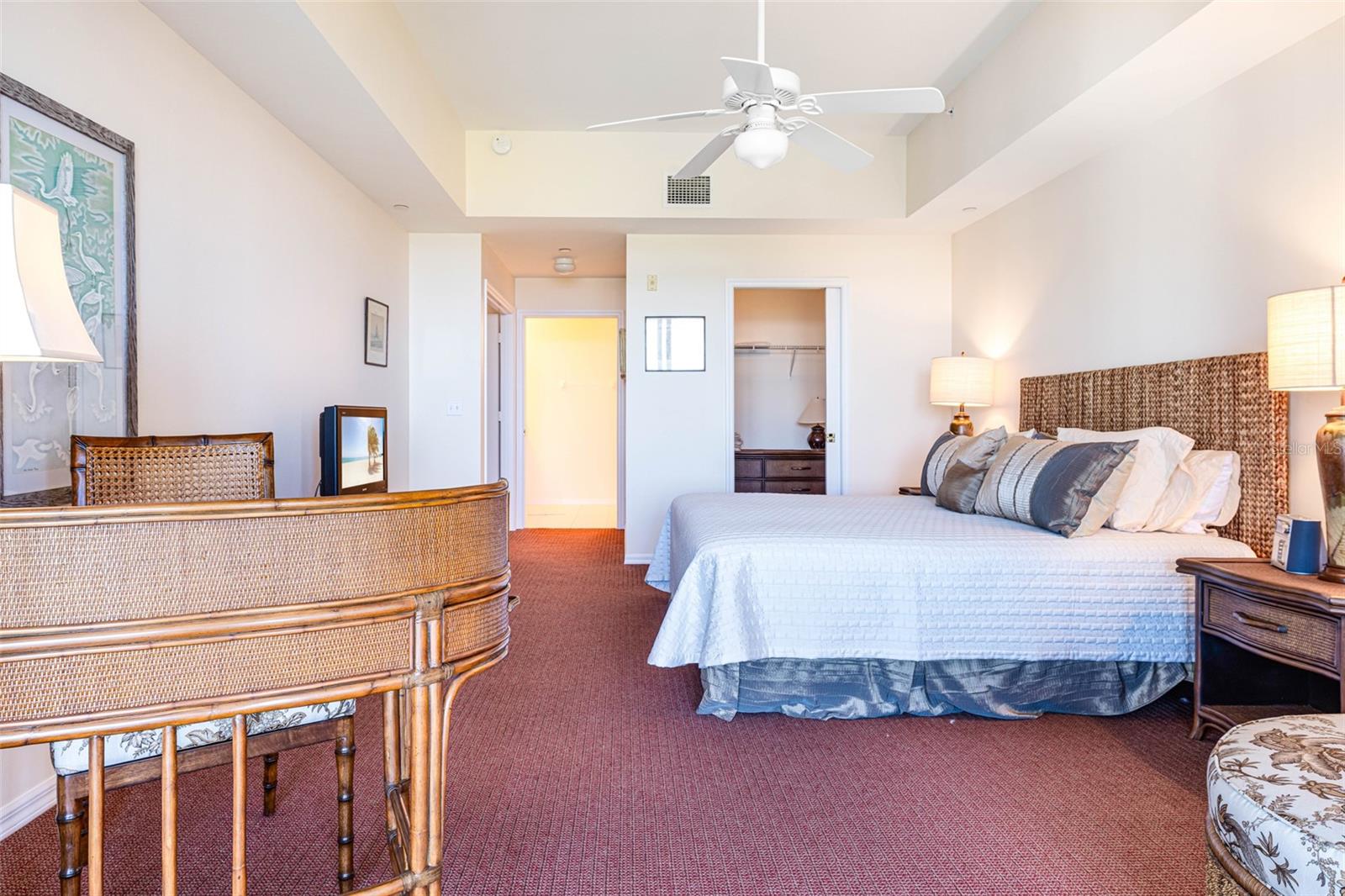 Image 24 of 49 For 14815 Laguna Drive 702