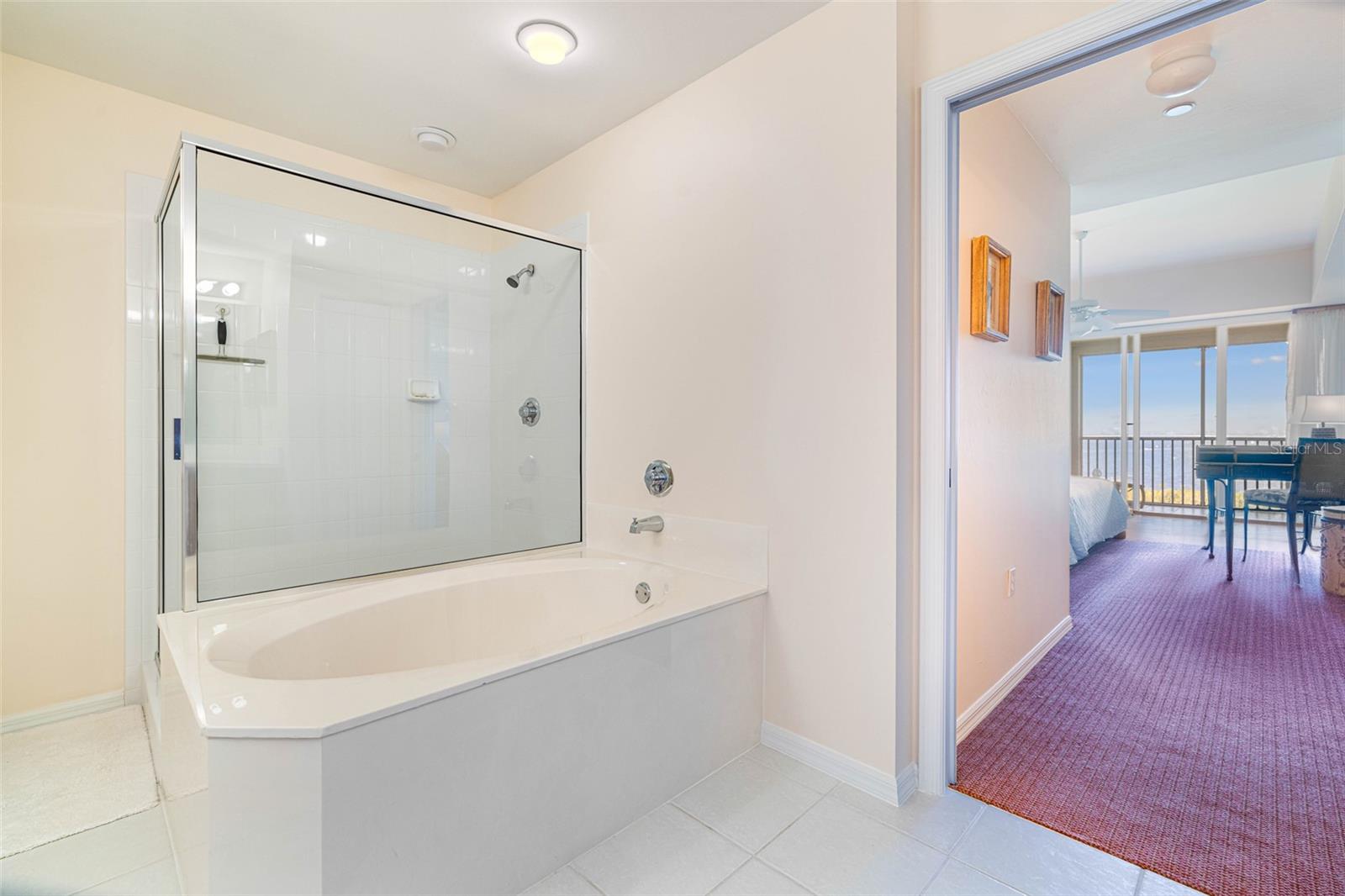 Image 31 of 49 For 14815 Laguna Drive 702