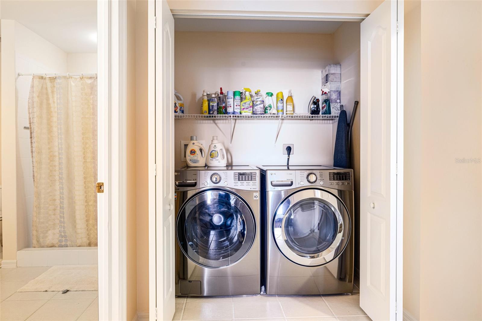 Image 39 of 49 For 14815 Laguna Drive 702