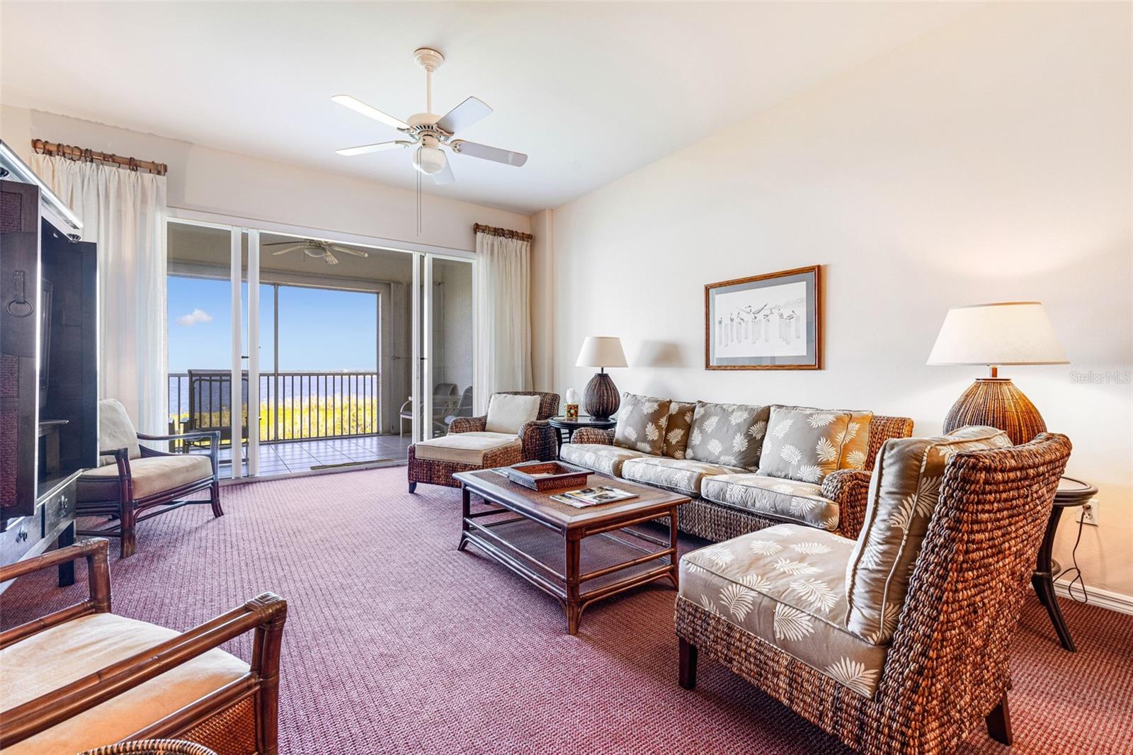 Image 6 of 49 For 14815 Laguna Drive 702