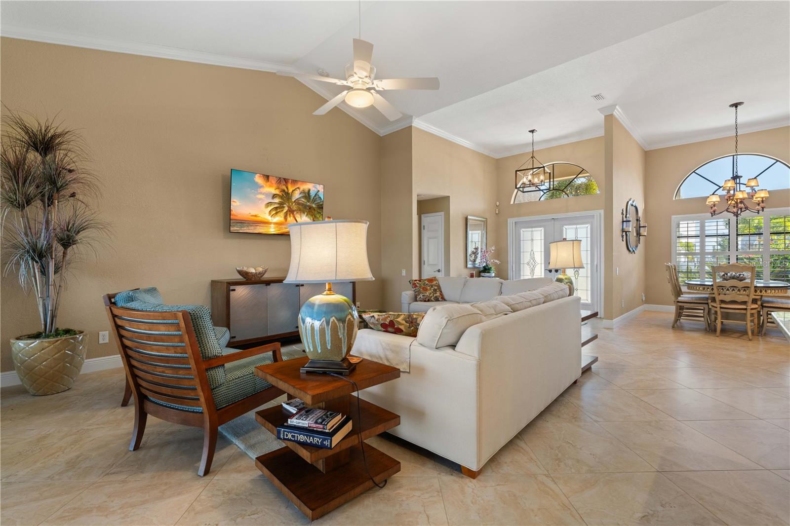 Image 20 of 59 For 2150 Palm Tree Drive