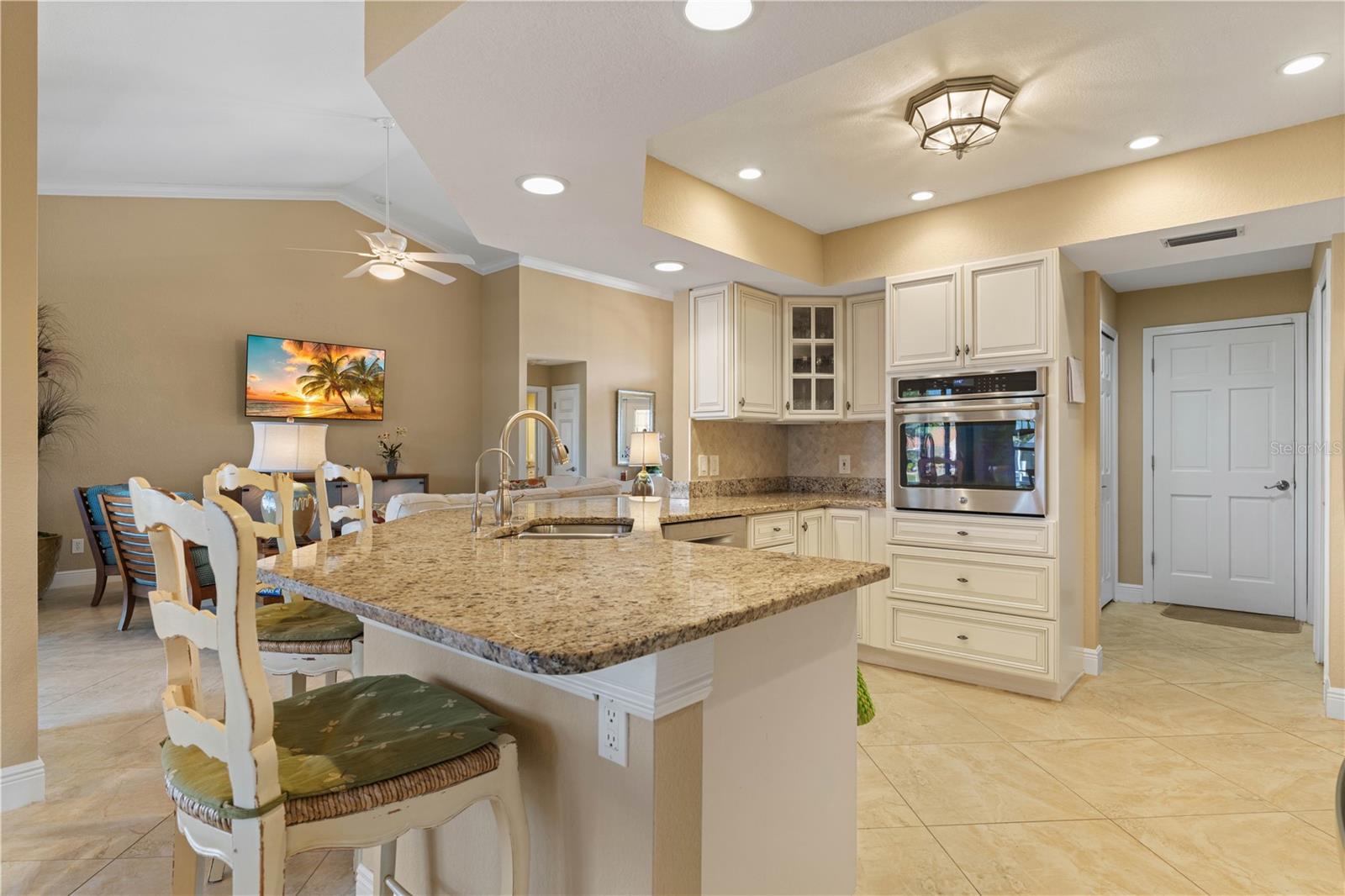 Image 27 of 59 For 2150 Palm Tree Drive