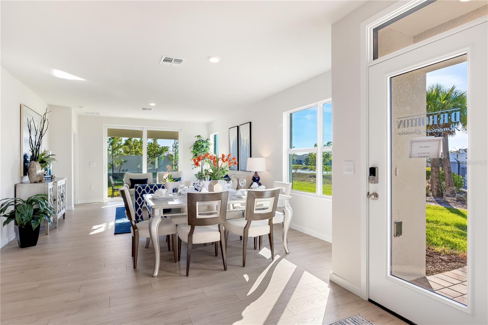 Image 11 of 29 For 9476 Sunbeam Circle