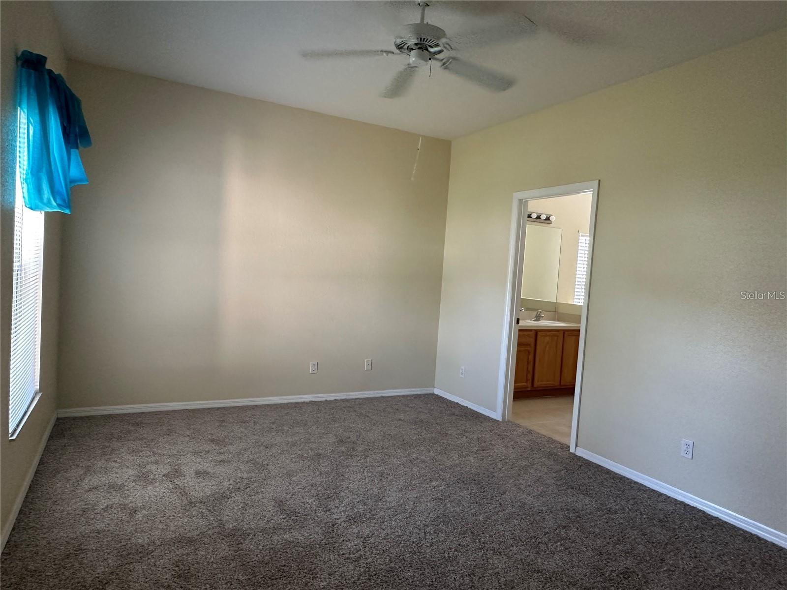 Image 16 of 23 For 2761 Shady Avenue