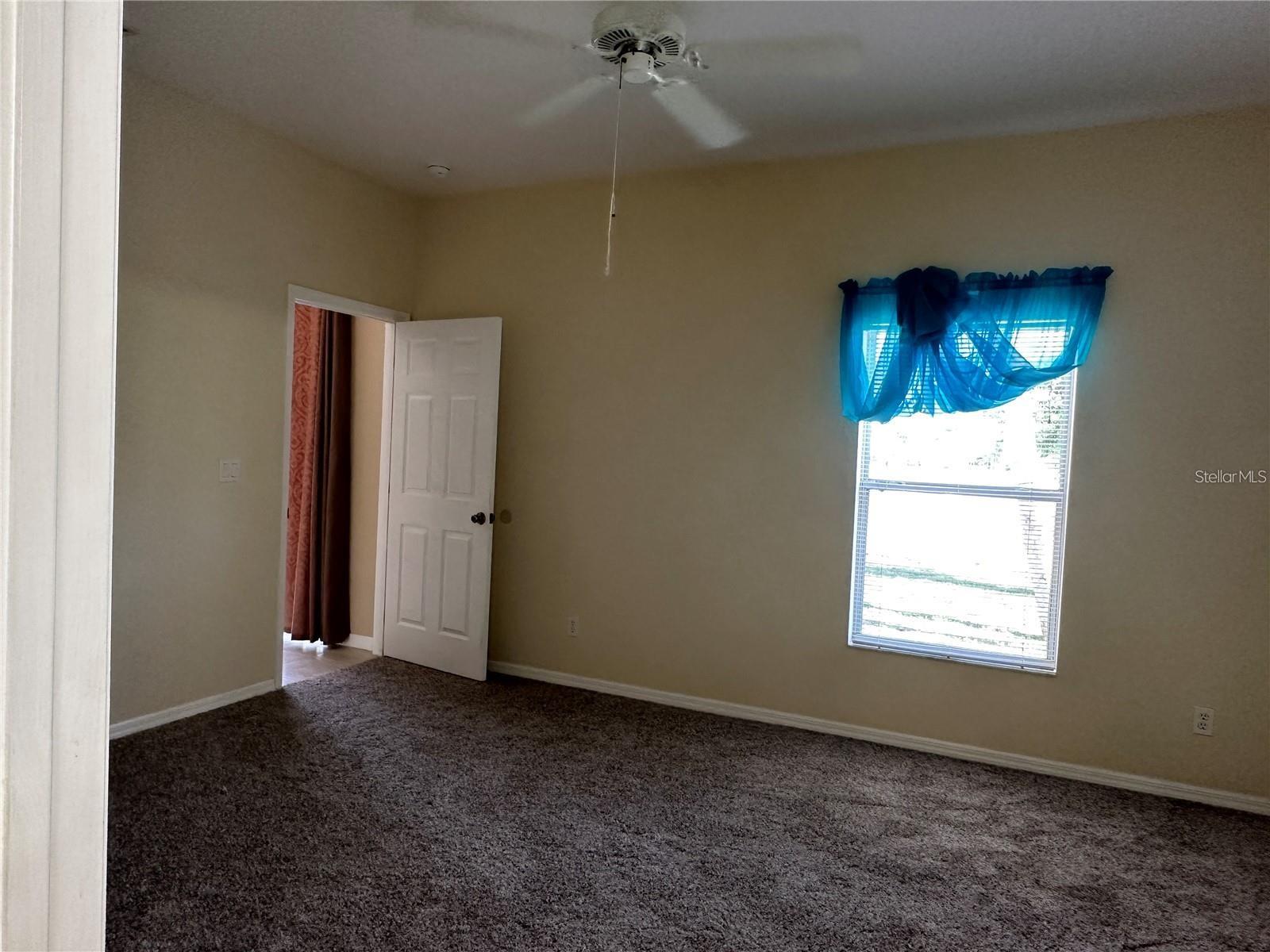 Image 17 of 23 For 2761 Shady Avenue