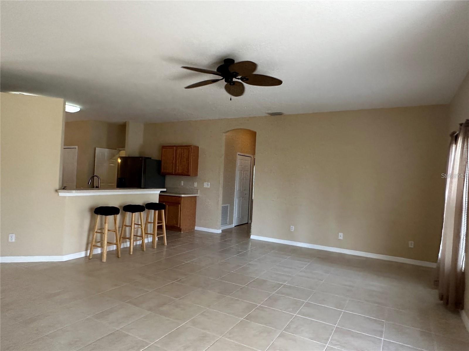 Image 7 of 23 For 2761 Shady Avenue