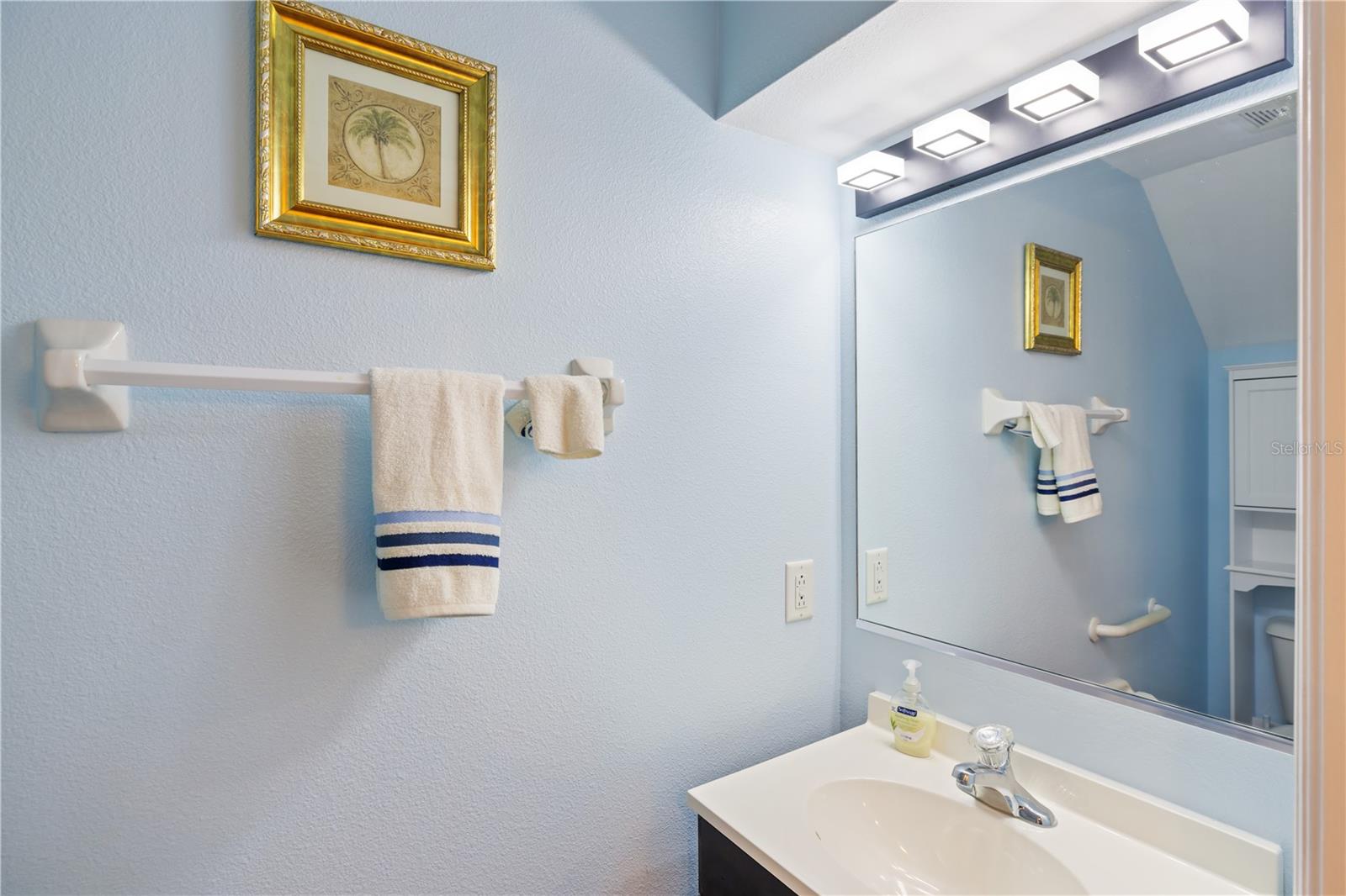 Image 17 of 36 For 1216 Rio De Janeiro Avenue 312