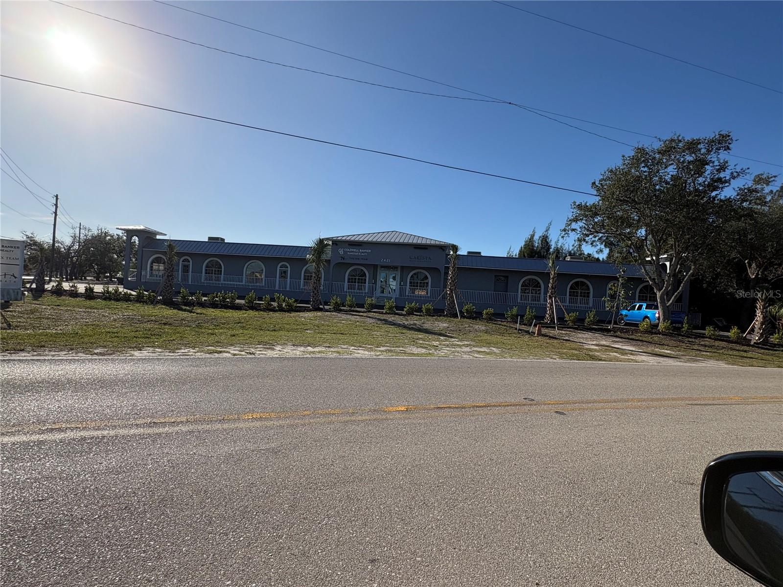 Image 3 of 26 For 2421 Shreve Street 112-113