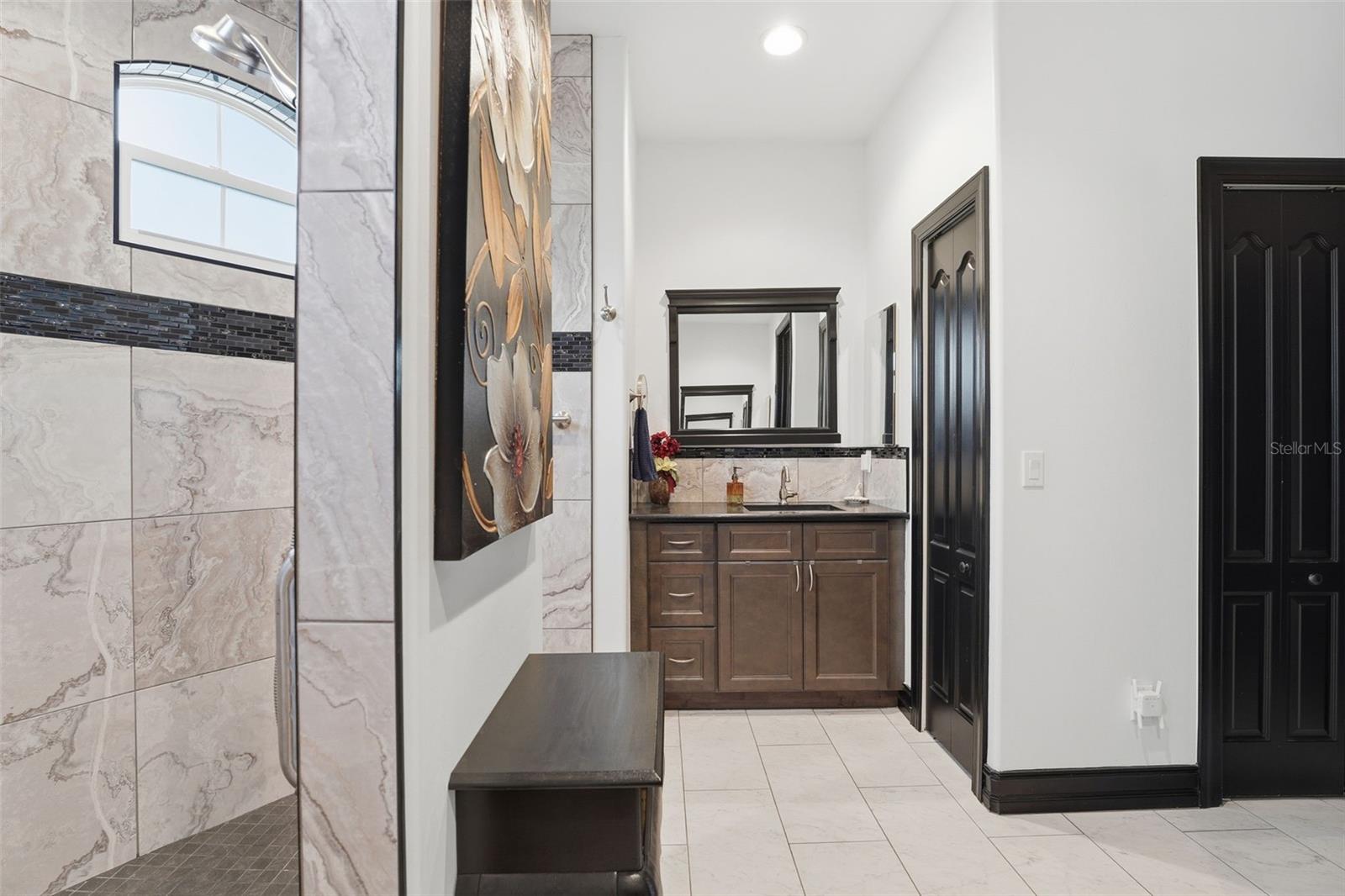 Listing photo id 23 for 200 Eppinger Drive