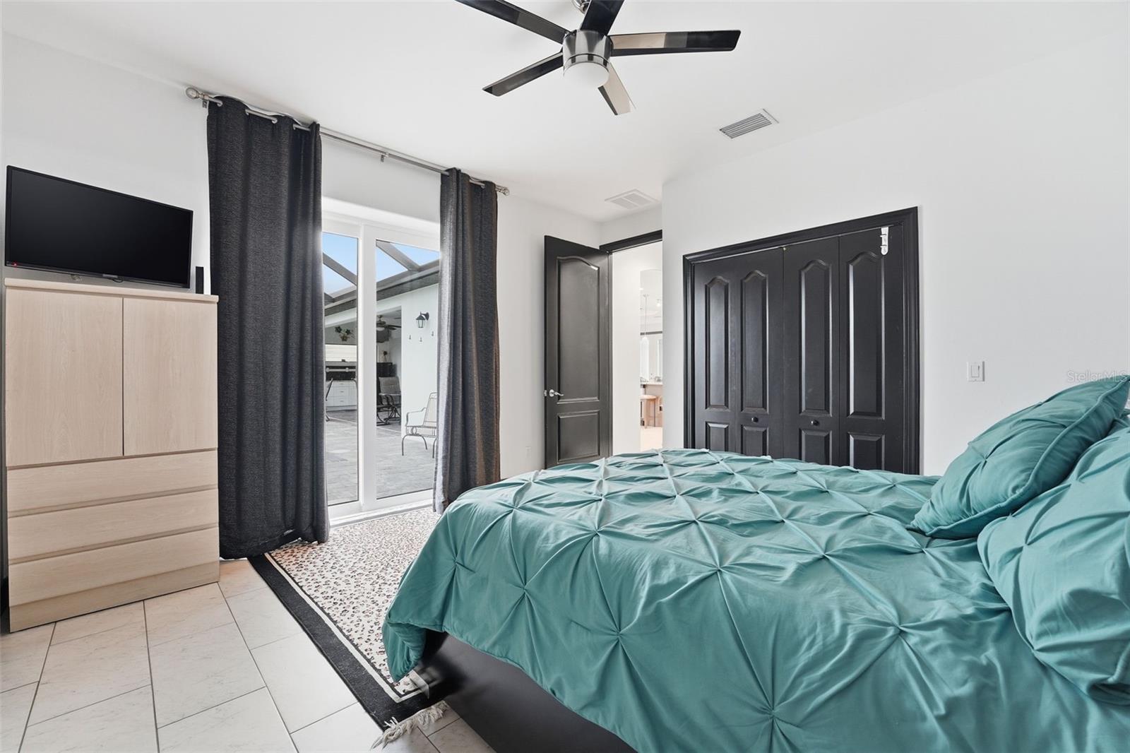 Listing photo id 25 for 200 Eppinger Drive