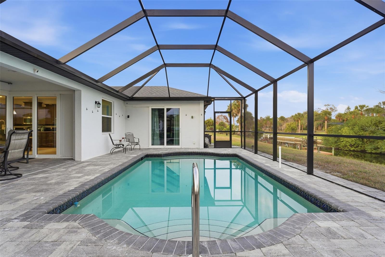 Listing photo id 36 for 200 Eppinger Drive