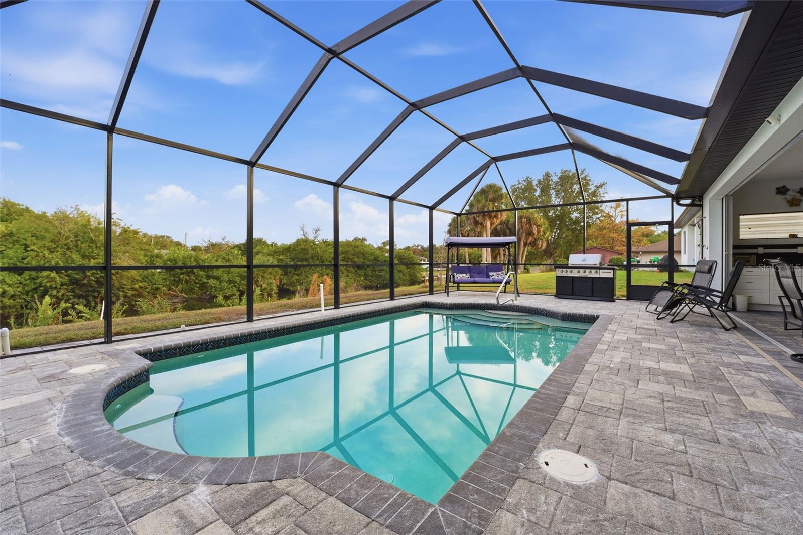 Listing photo id 40 for 200 Eppinger Drive