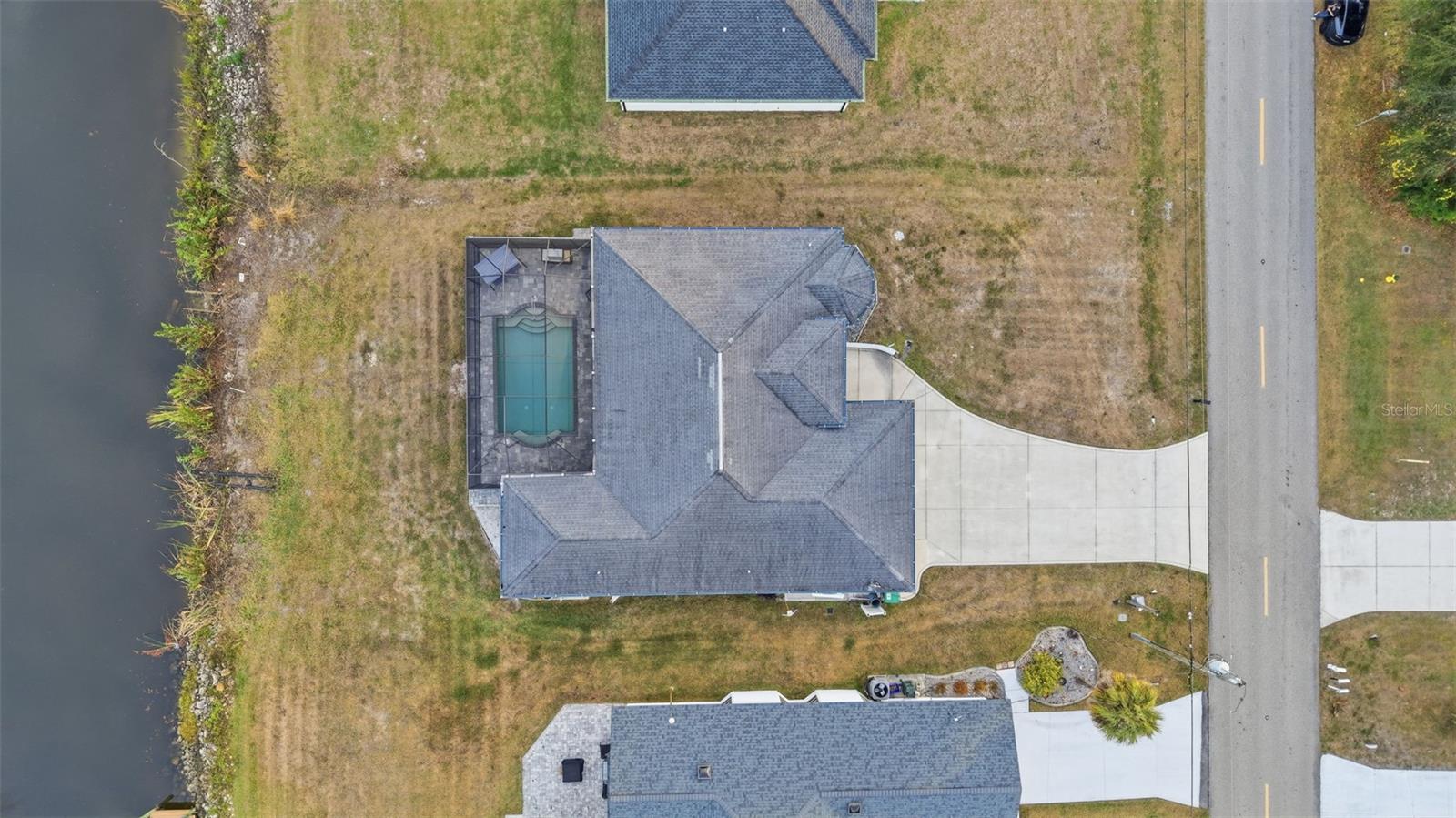 Listing photo id 48 for 200 Eppinger Drive