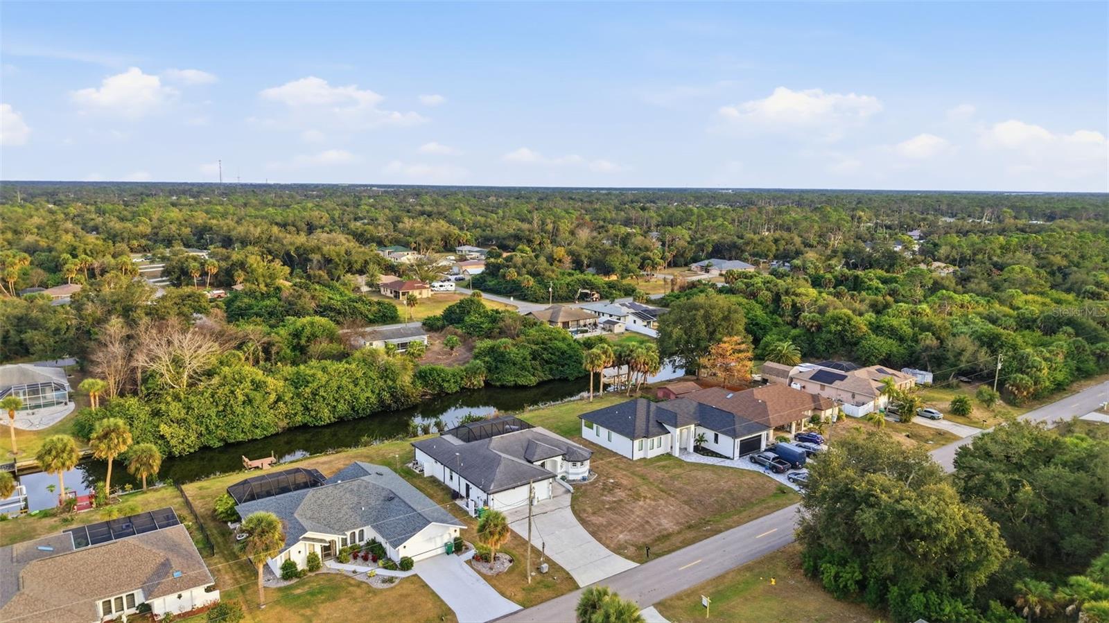 Listing photo id 49 for 200 Eppinger Drive