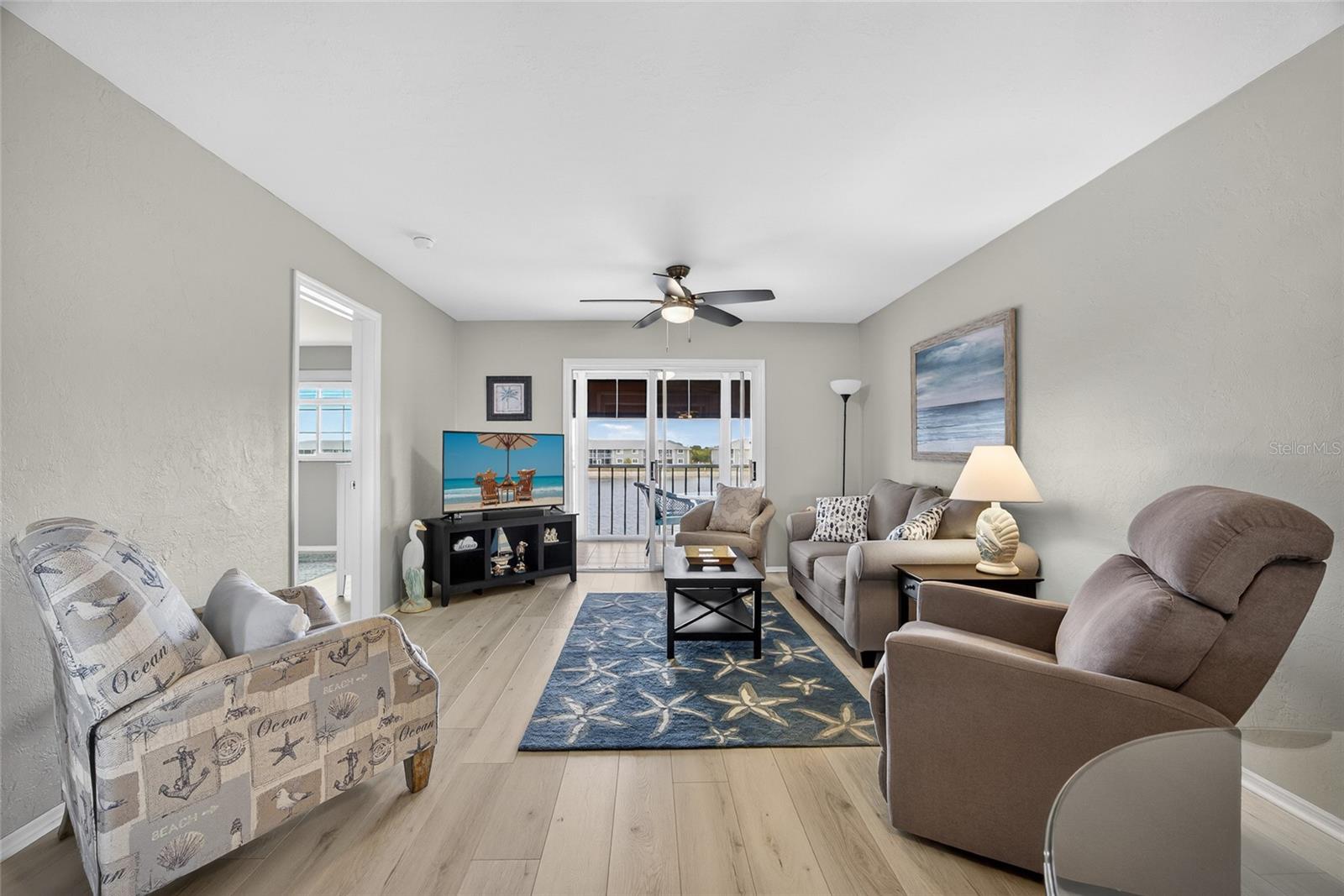 Image 12 of 41 For 3310 Loveland Boulevard 405