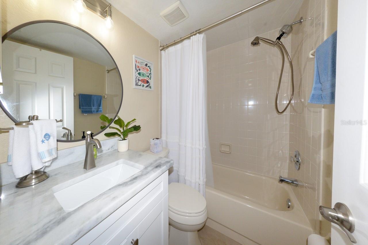 Image 22 of 36 For 175 Kings Highway A7