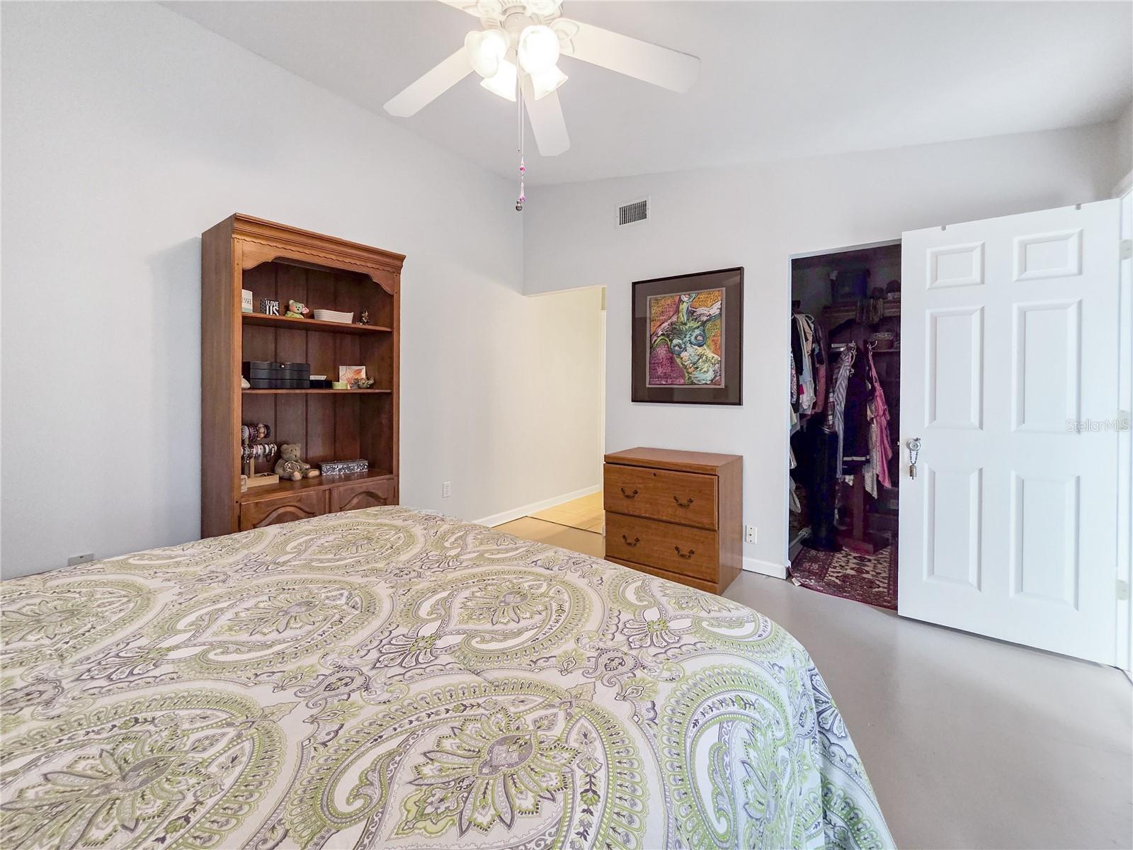 Image 12 of 20 For 3300 Loveland Boulevard 2904