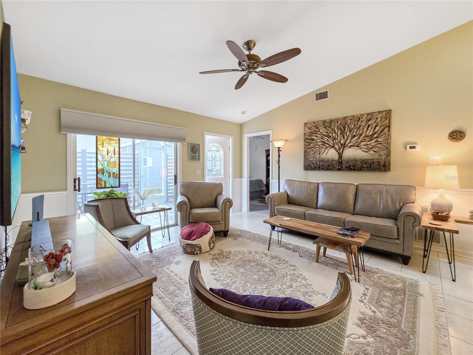 Image 6 of 20 For 3300 Loveland Boulevard 2904