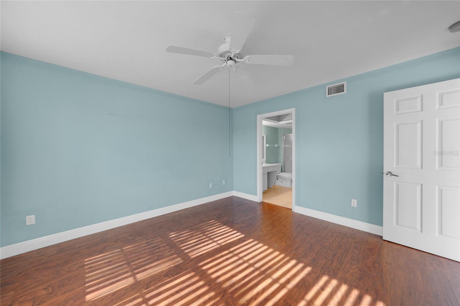 Image 20 of 32 For 12144 Egret Circle 302