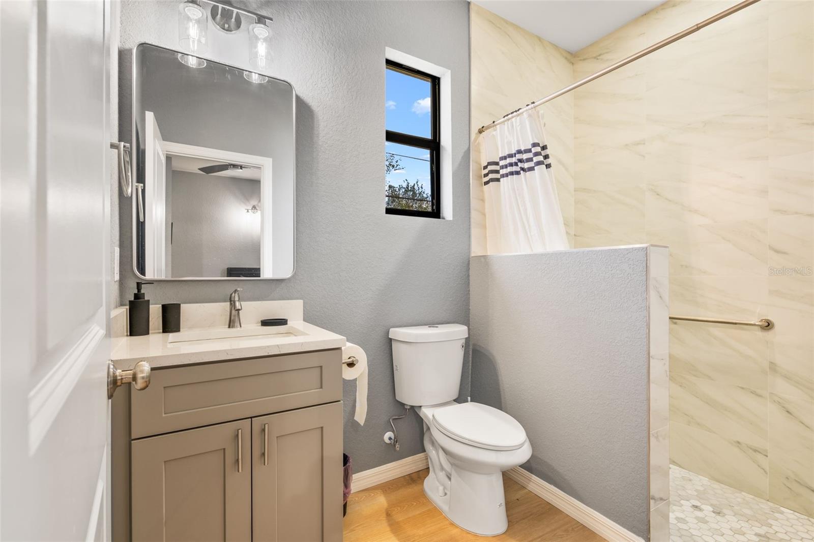 Image 22 of 24 For 5479 Biscayne Drive