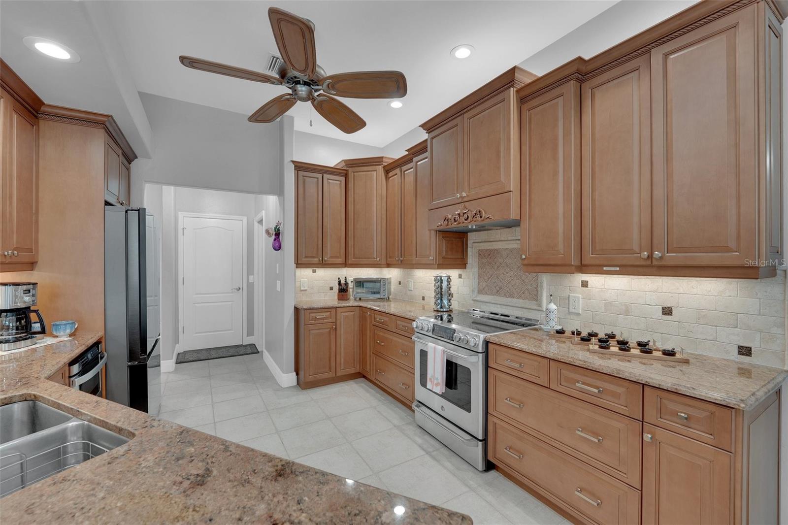 Image 13 of 57 For 2436 Deborah Drive