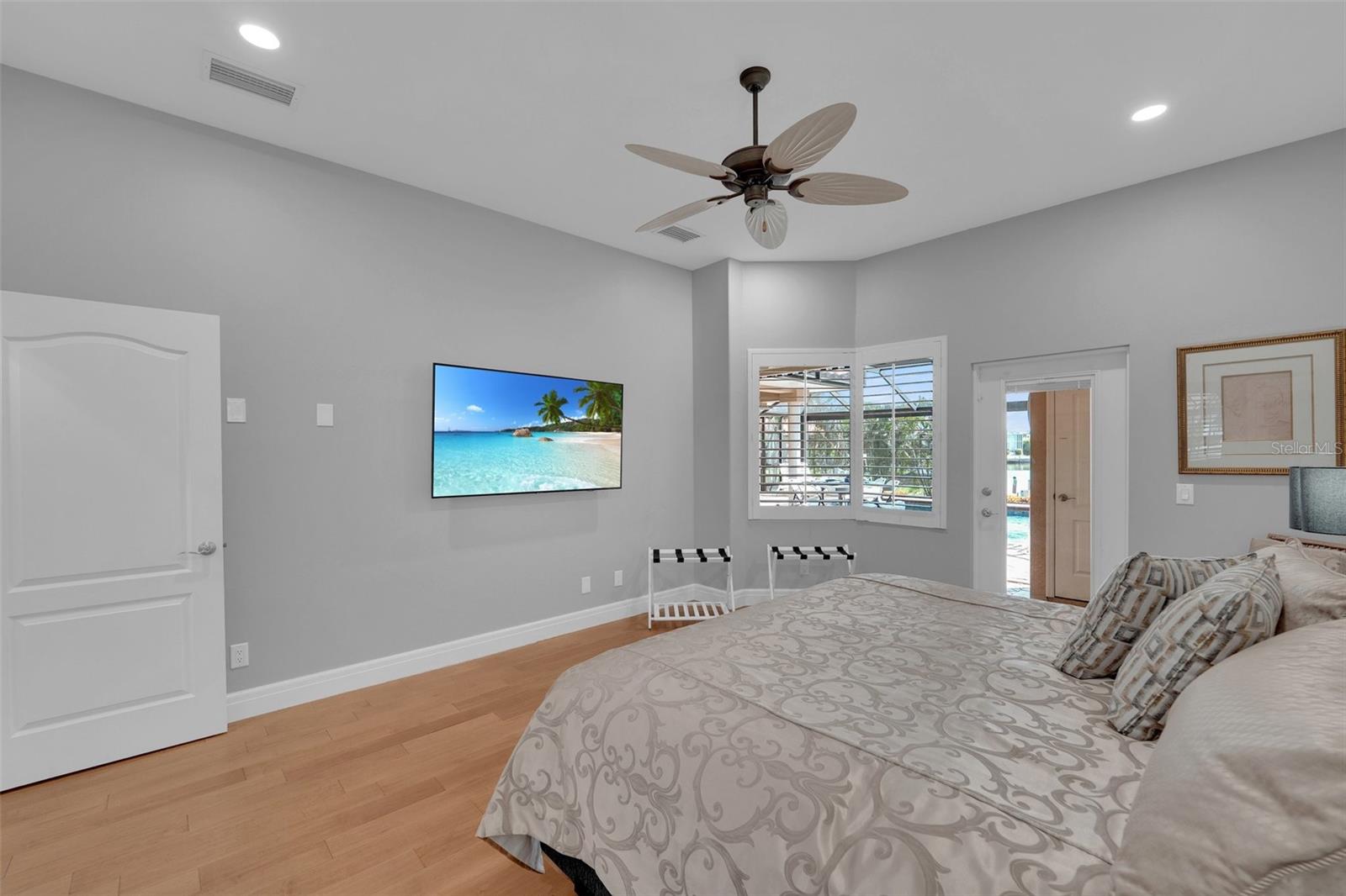 Image 21 of 57 For 2436 Deborah Drive