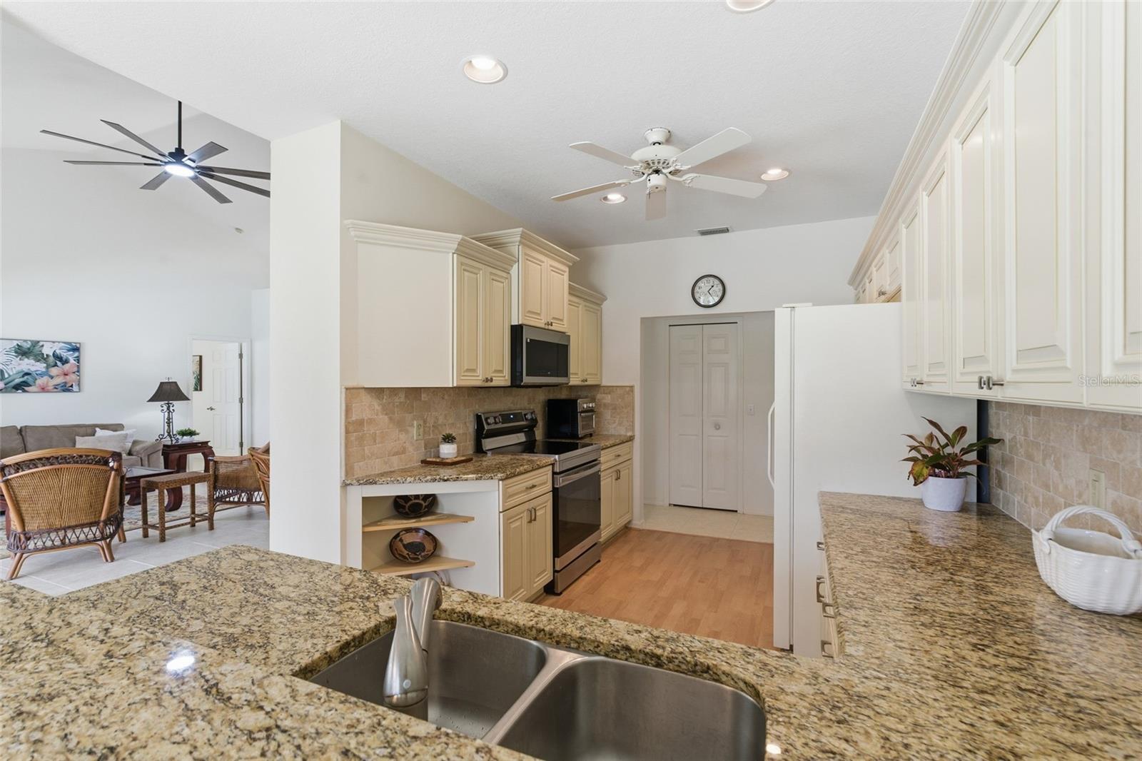 Image 15 of 78 For 4030 Key Largo Lane