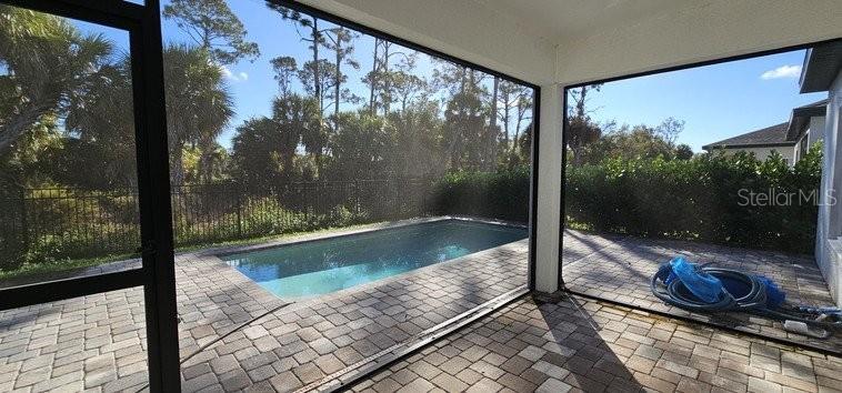 Image 4 of 29 For 1992 Sunset Preserve Way