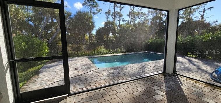 Image 6 of 29 For 1992 Sunset Preserve Way