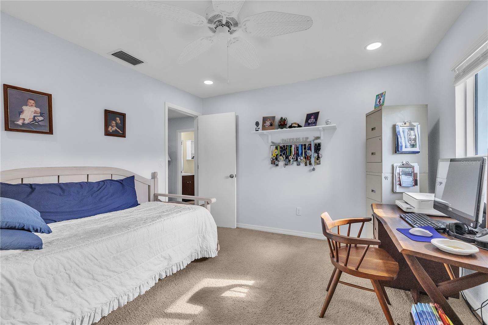 Image 47 of 64 For 973 Dobell Terrace Nw