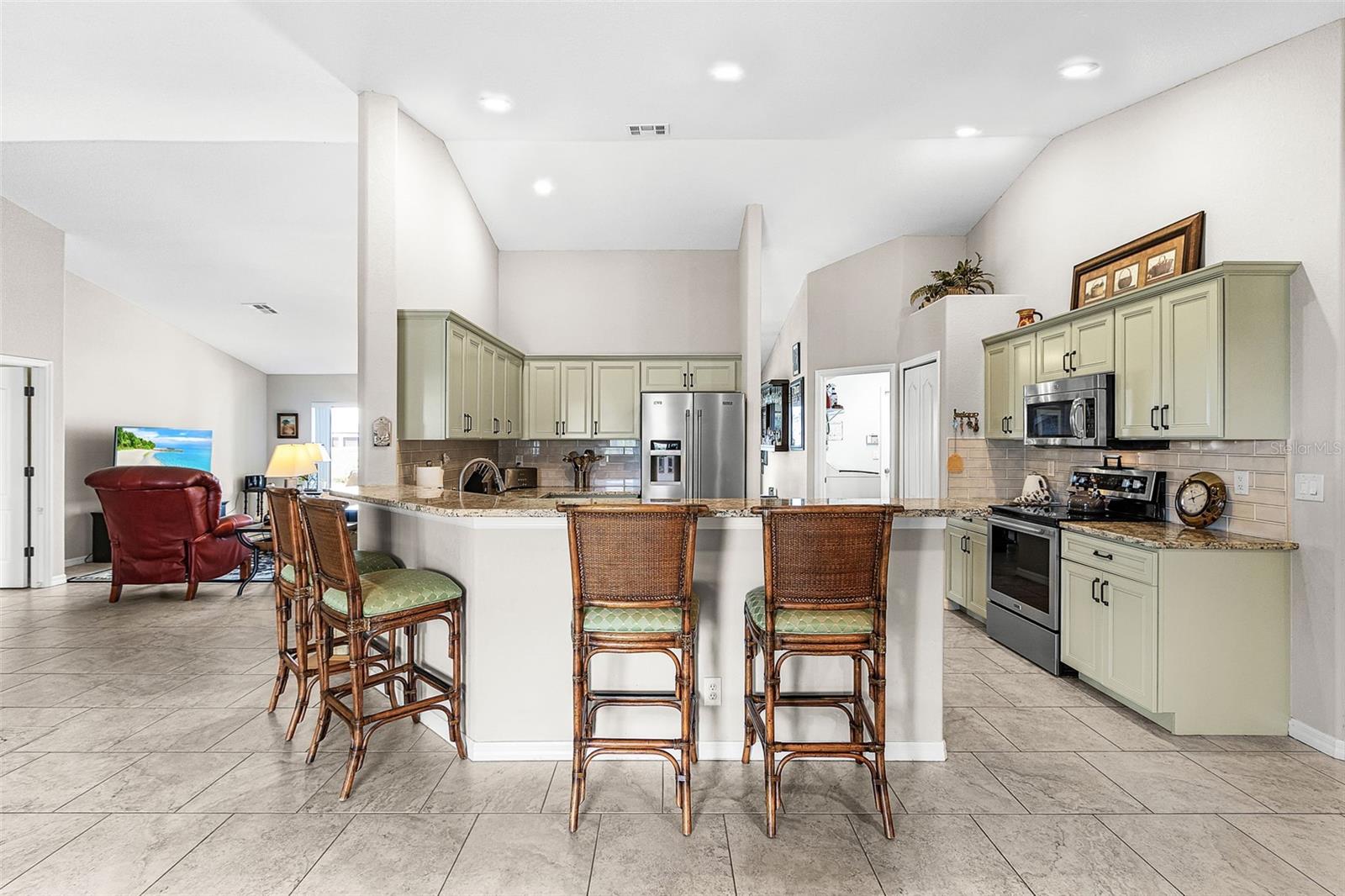 Image 11 of 46 For 2847 46th Place