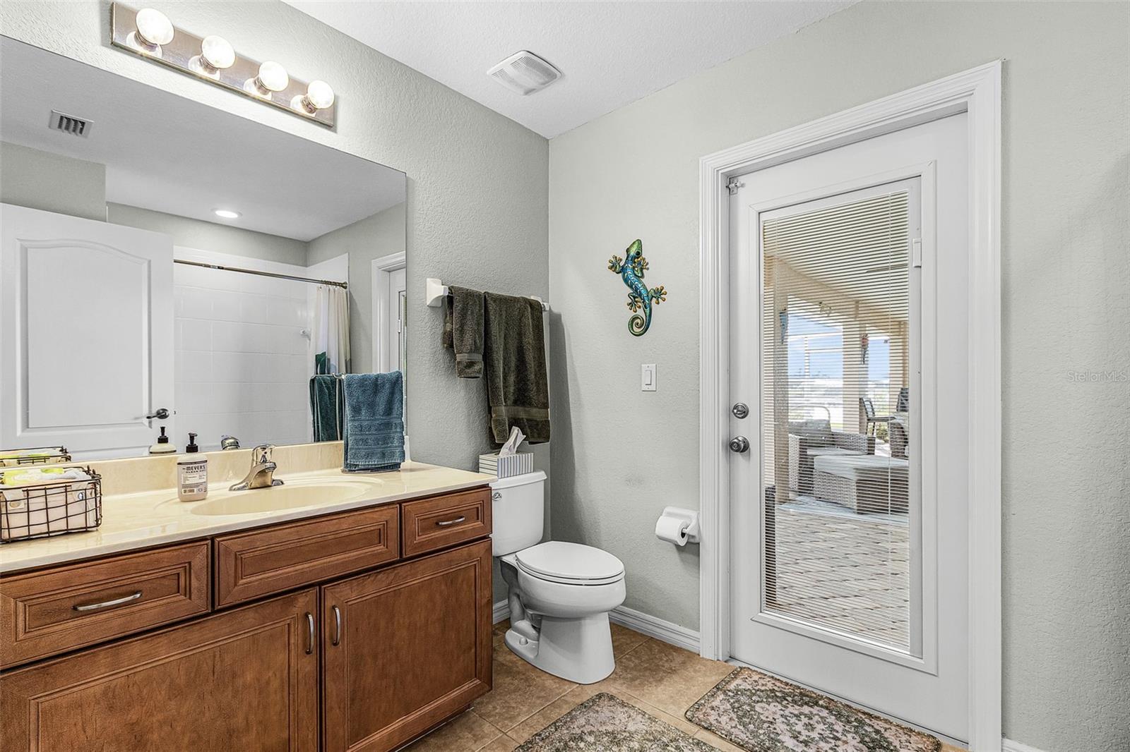 Image 22 of 46 For 2847 46th Place