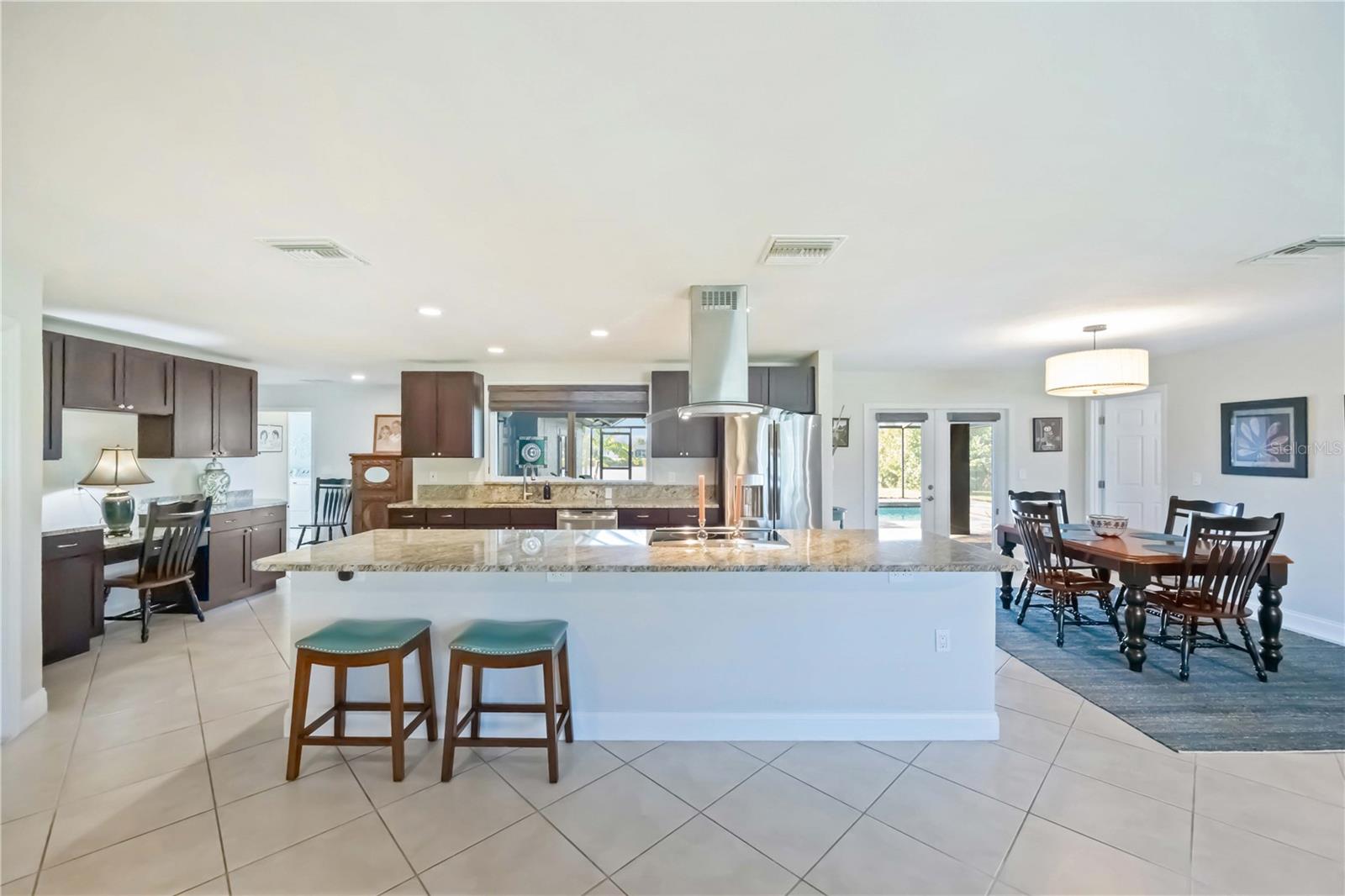 Image 18 of 46 For 1209 Waterside Lane