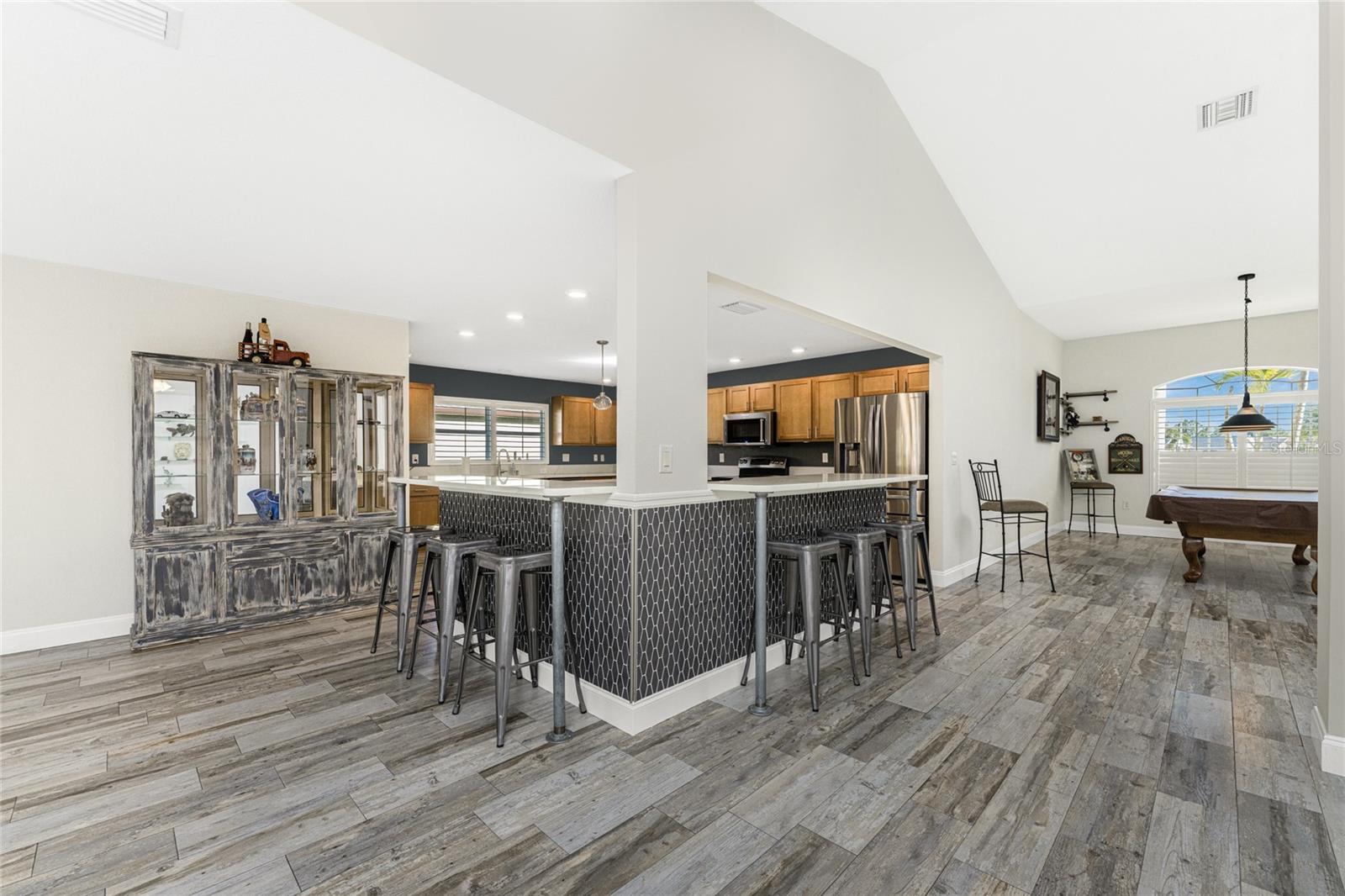 Image 17 of 75 For 17 Callao Street