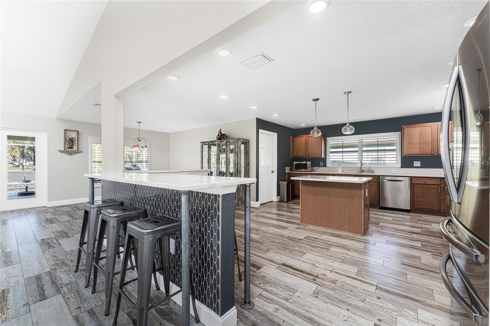 Image 18 of 75 For 17 Callao Street