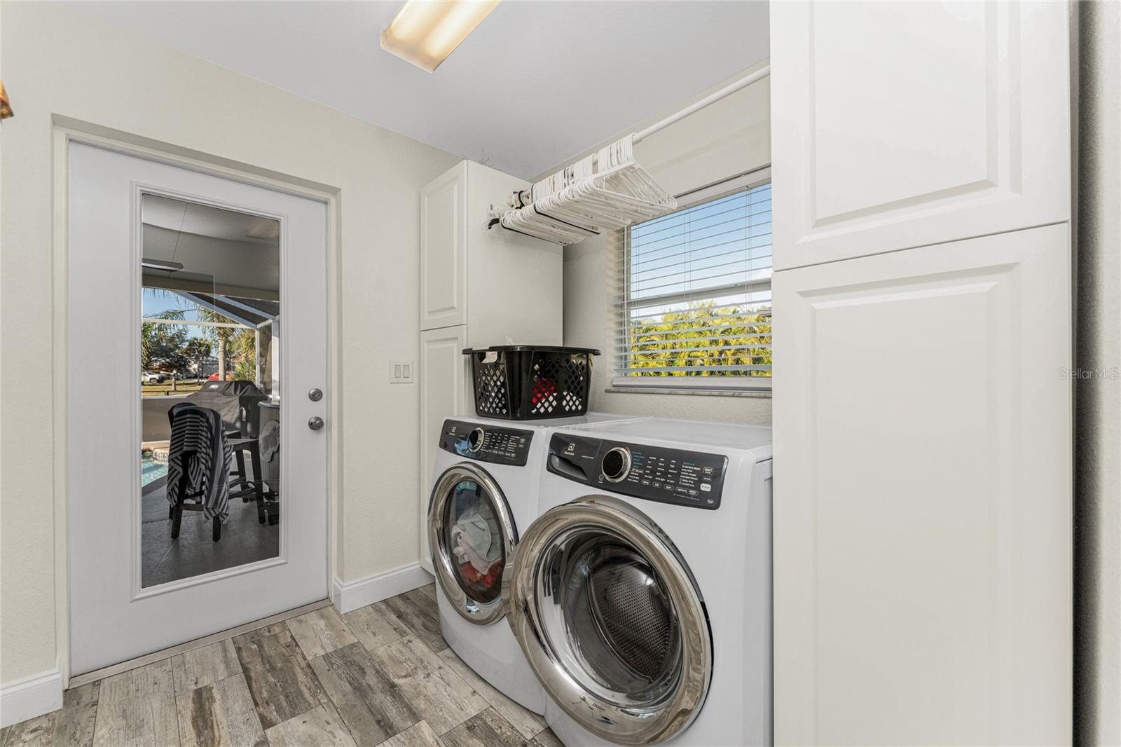 Image 27 of 75 For 17 Callao Street