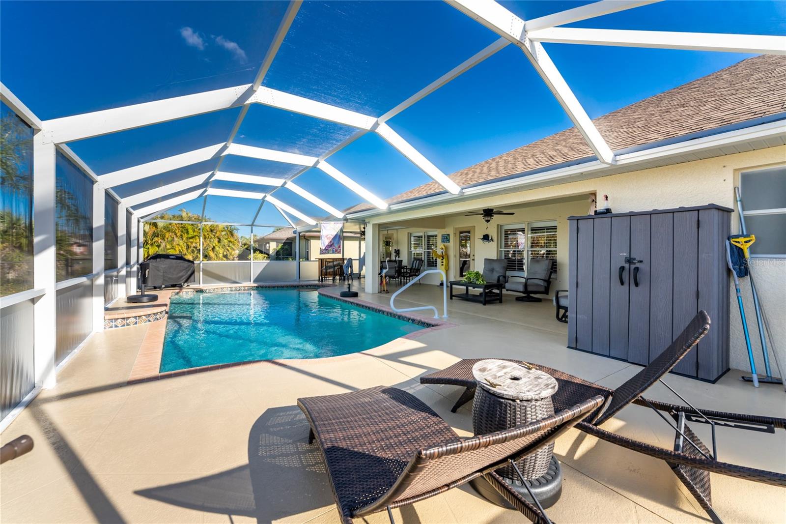 Image 57 of 75 For 17 Callao Street