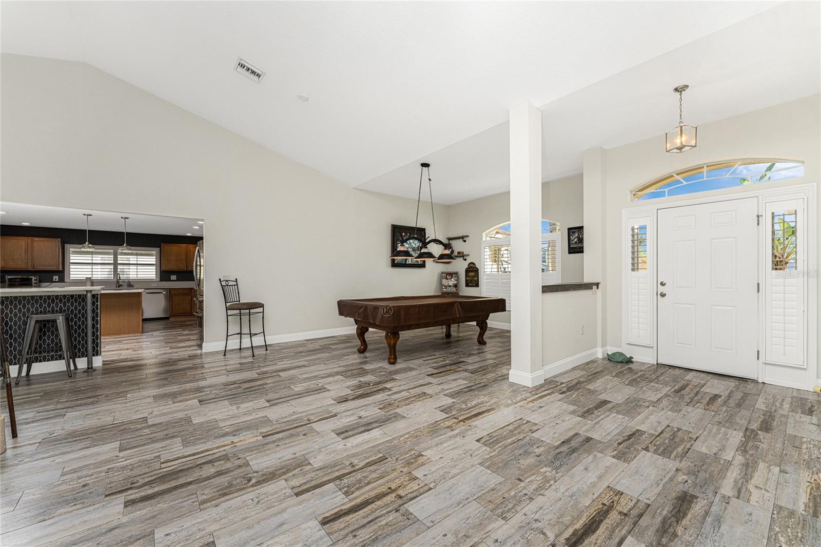 Image 9 of 75 For 17 Callao Street