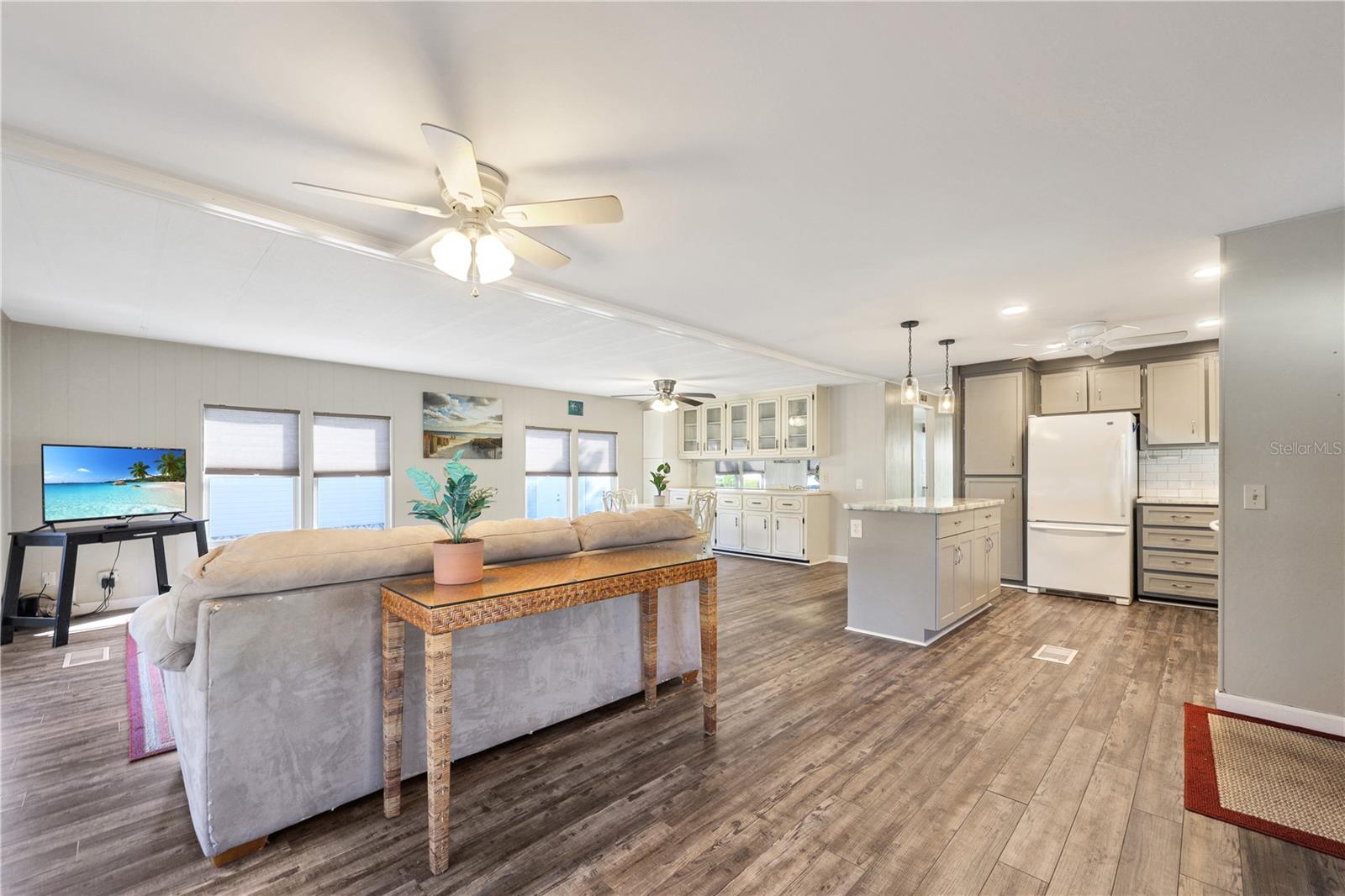 Image 10 of 94 For 2100 Kings Highway 465