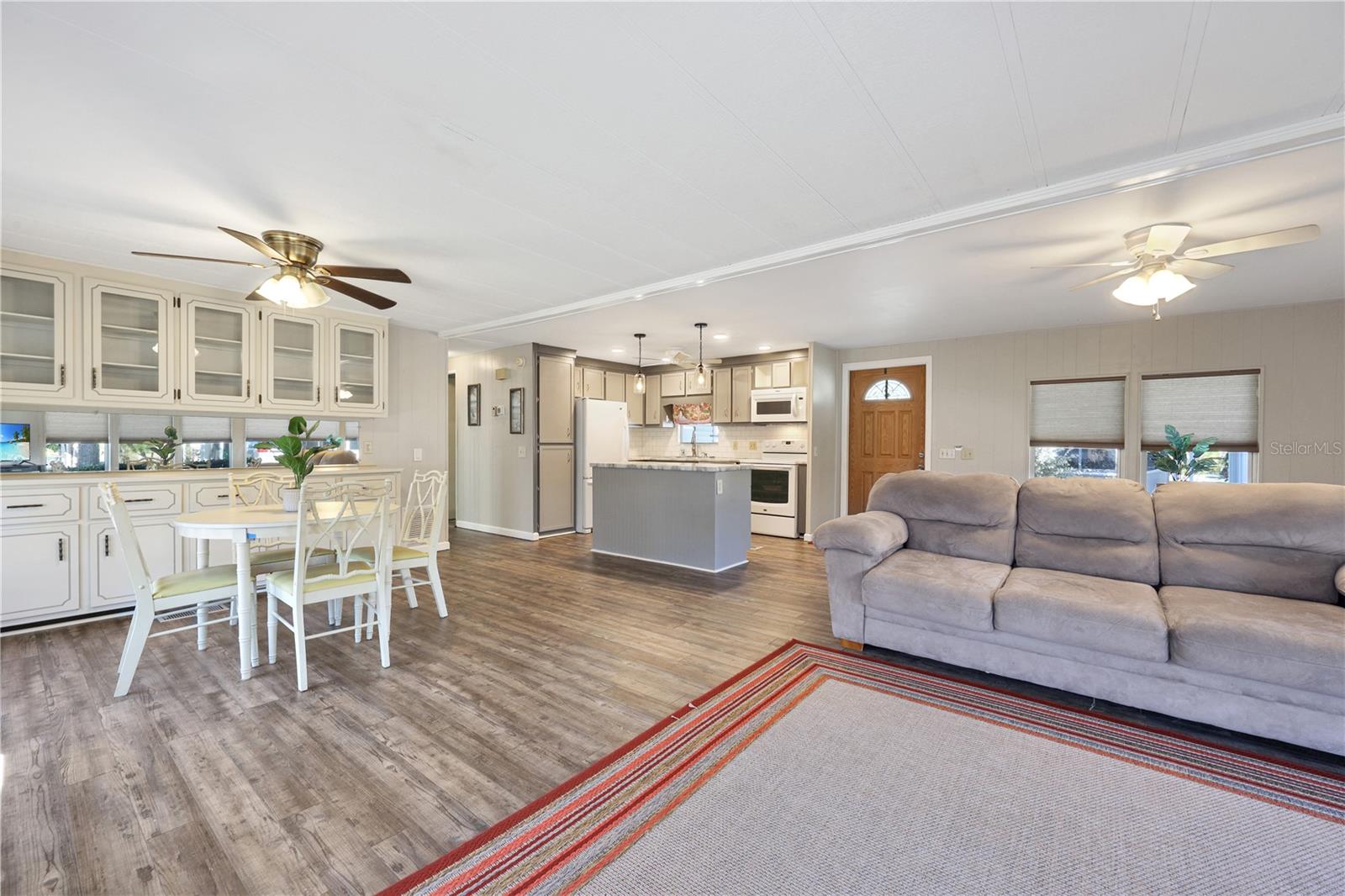 Image 12 of 94 For 2100 Kings Highway 465