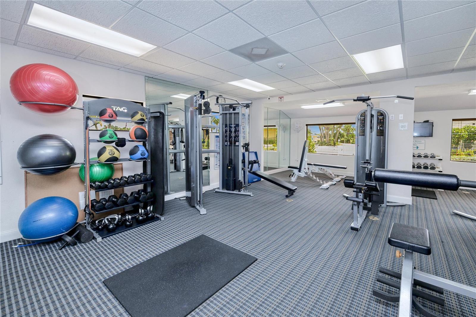 Image 75 of 94 For 2100 Kings Highway 465