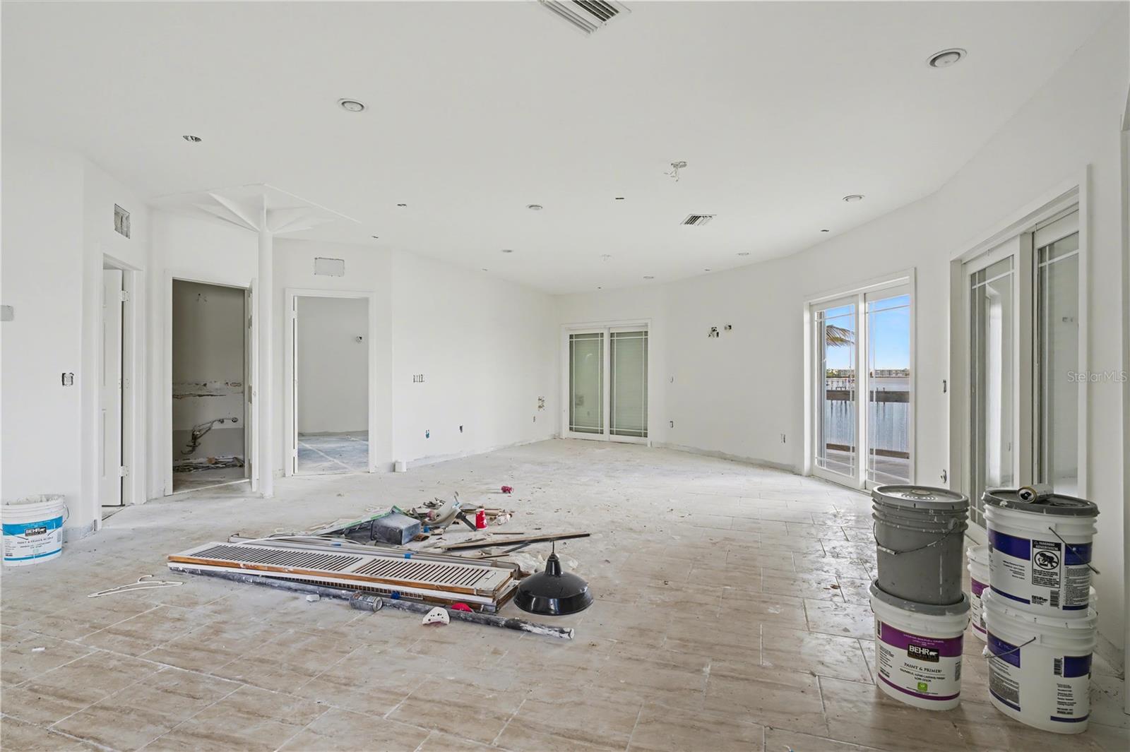 Image 16 of 50 For 321 Bayridge Place