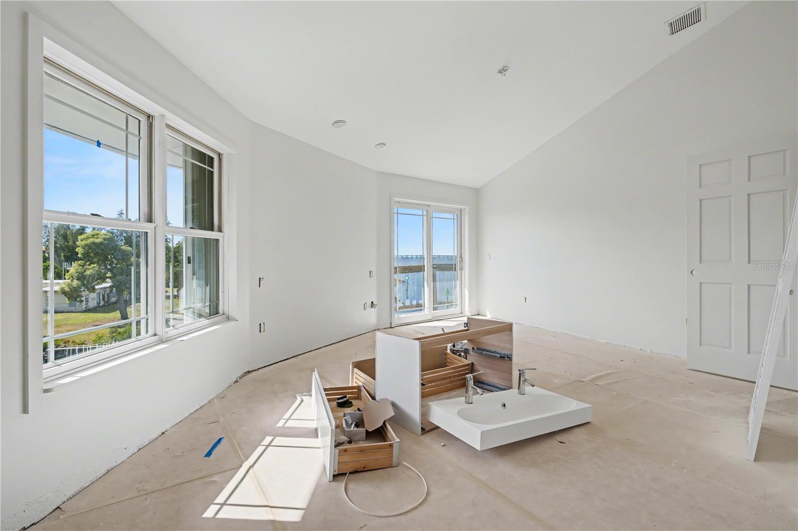 Image 33 of 50 For 321 Bayridge Place