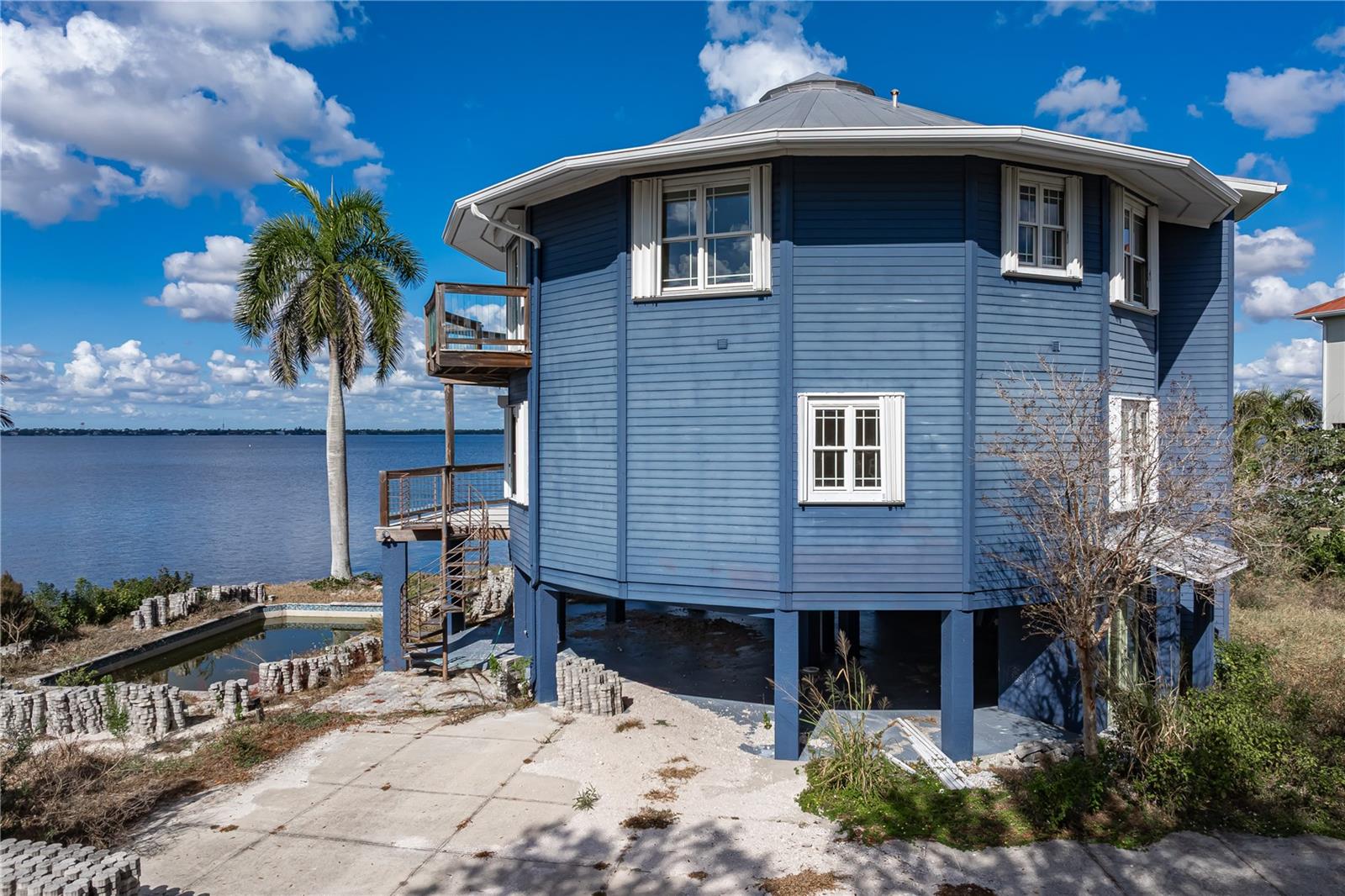 Image 45 of 50 For 321 Bayridge Place