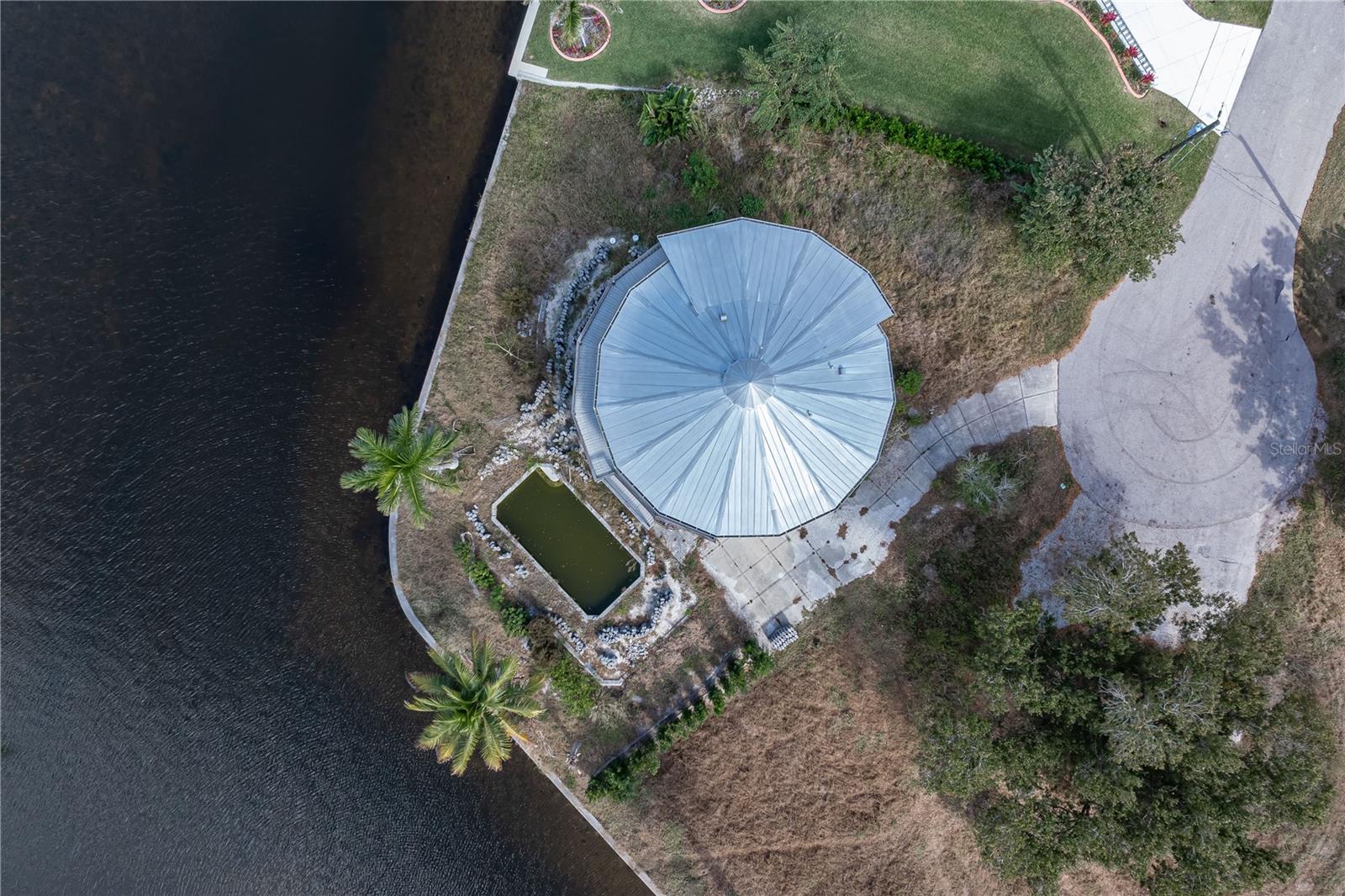 Image 46 of 50 For 321 Bayridge Place