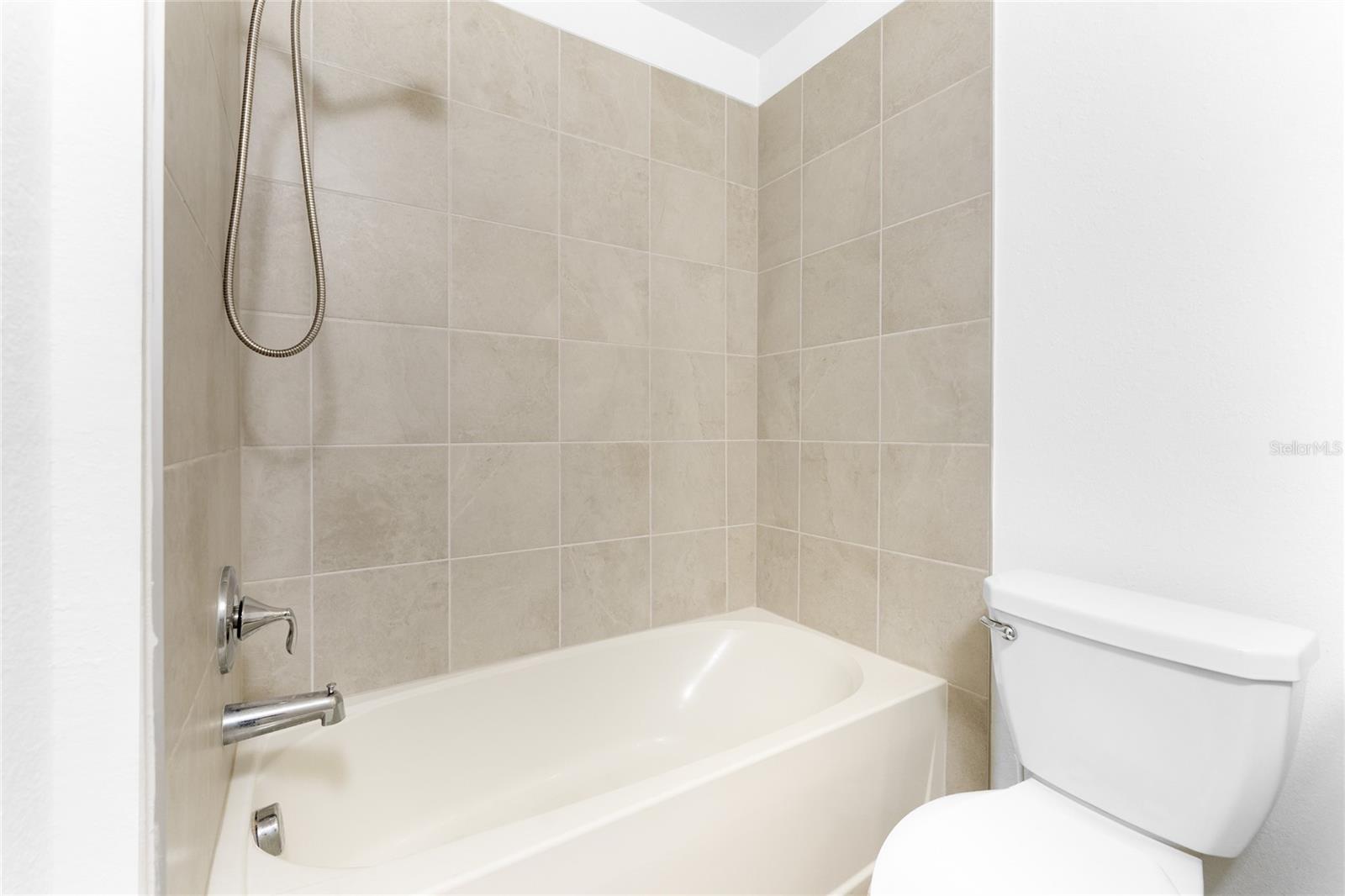 Image 23 of 29 For 12440 Wellen Golf Street 106