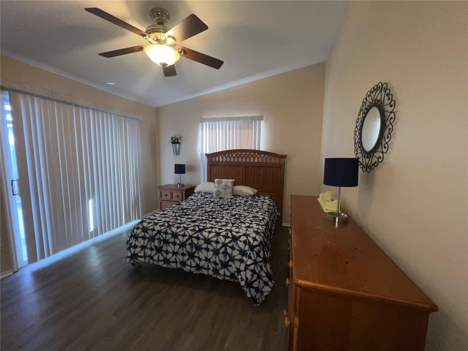 Image 16 of 30 For 3300 Loveland Boulevard 904